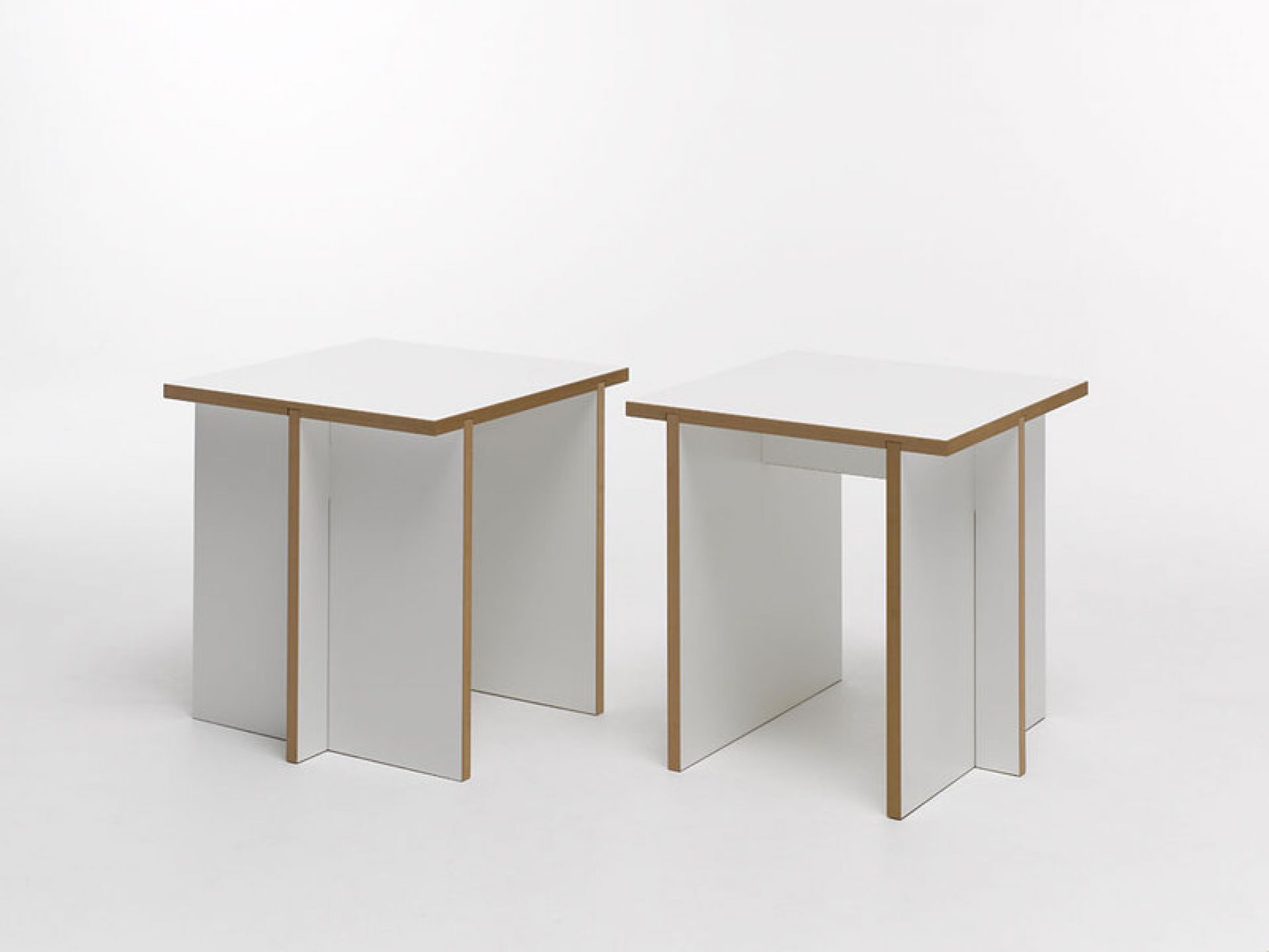 Tischgruppe Hocker Tojo