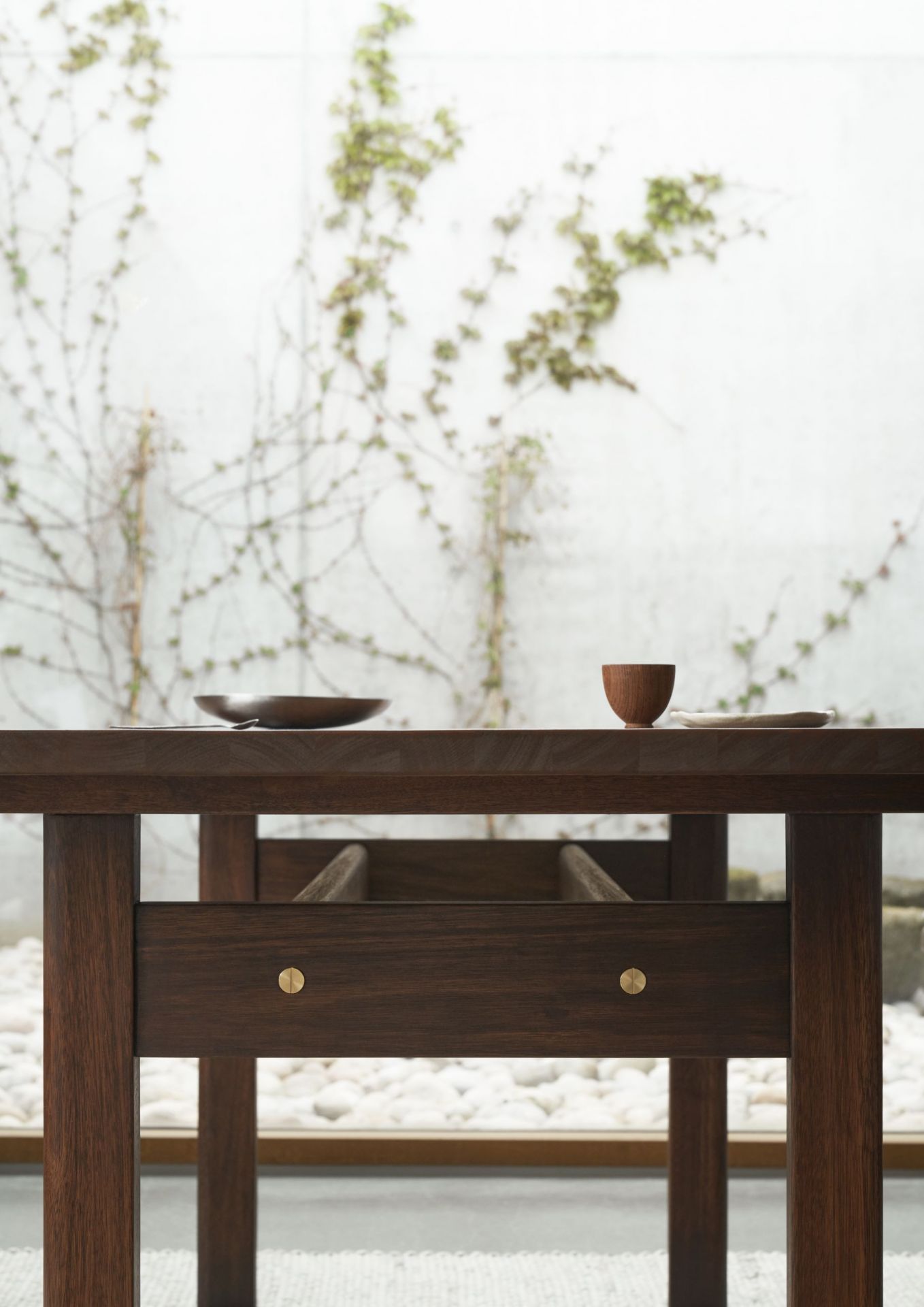 Asserbo Series Tisch dunkel geölter Eukalyptus Carl Hansen & Søn