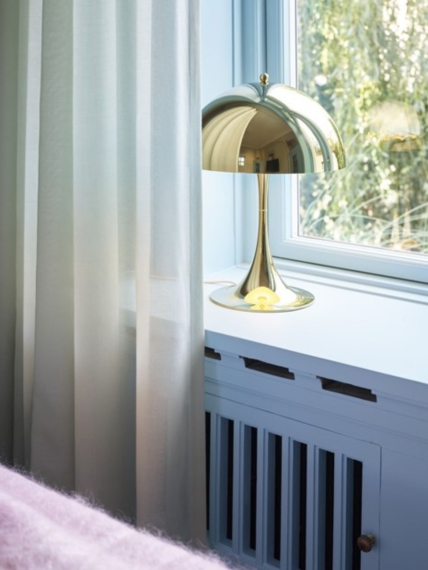 Panthella 320 Table lamp Tischleuchte Louis Poulsen Opal grau