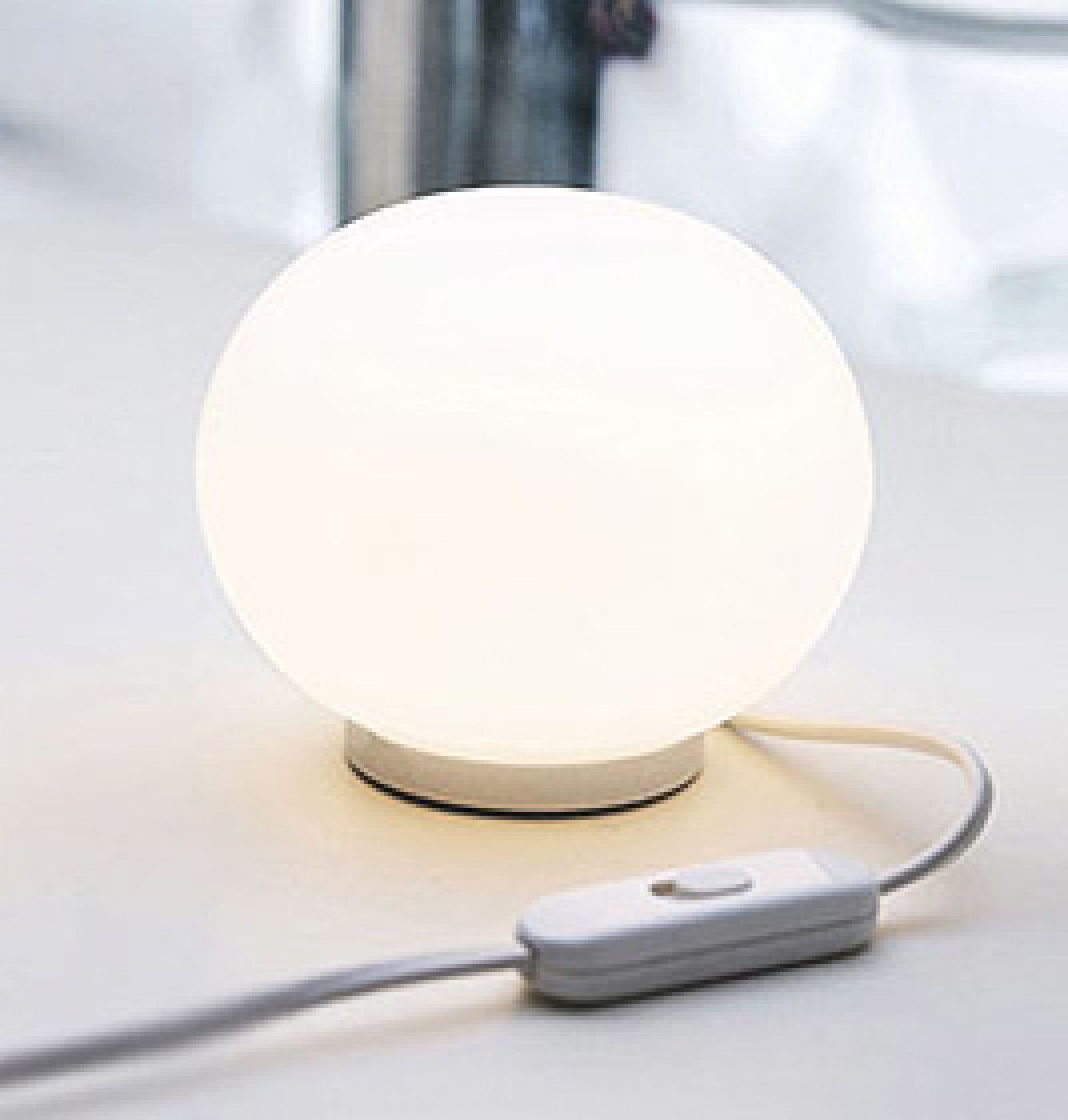 Mini Glo-Ball T Tischleuchte Flos