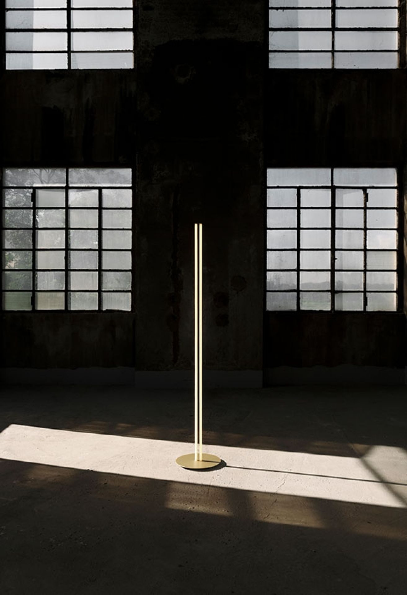 Coordinates F Floor lamp Stehleuchte Champagne eloxiert Flos EINZELSTÜCK