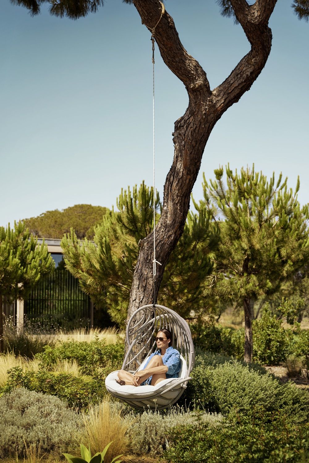 Kida Hängender Sessel mit Polster Dedon