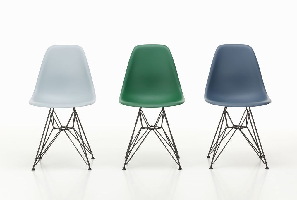 Eames Plastic Side Chair DSR Stuhl Vitra