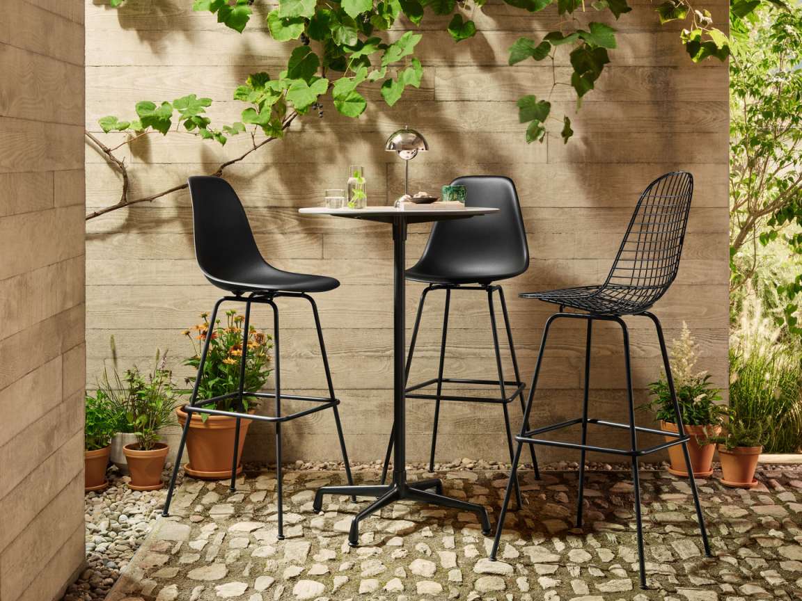 Eames Fiberglass Bar Stool High Barhocker Vitra