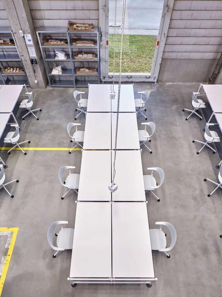 Mynt Rücken und Sitz Kunststoff Bürodrehstuhl Vitra