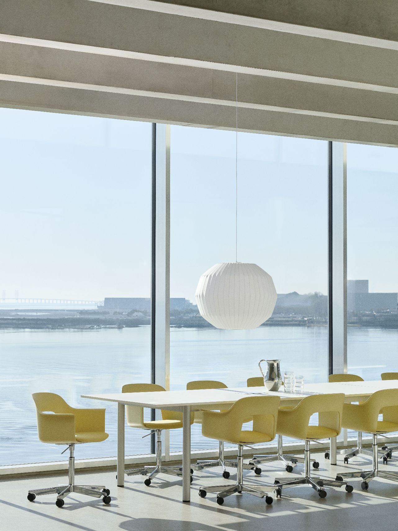 Layout Armchair 243 Armlehnstuhl 5-Sternfuß Hay