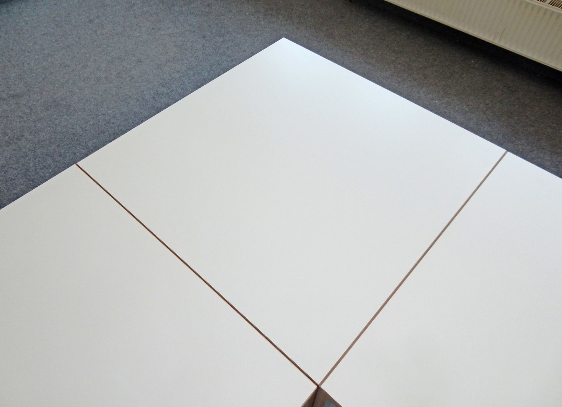 Freistell Tisch klein Tojo