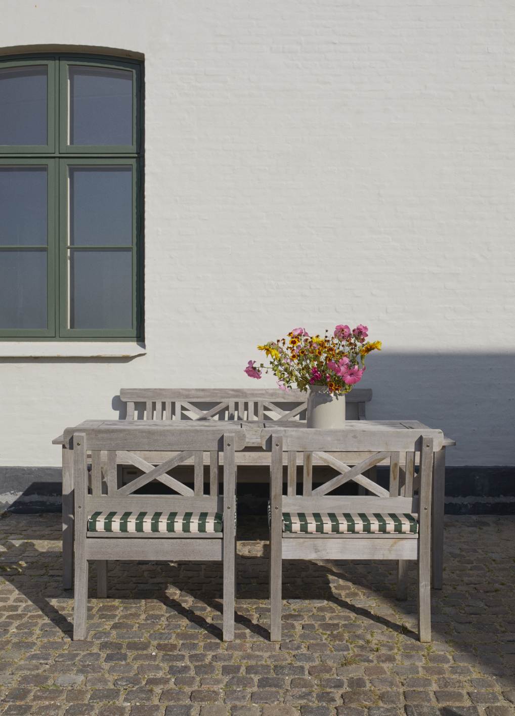 Drachmann Table Esstisch Outdoor Skagerak by Fritz Hansen 