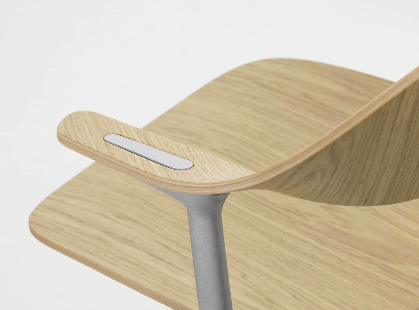Mynt Rücken und Sitz Plywood Bürodrehstuhl Vitra