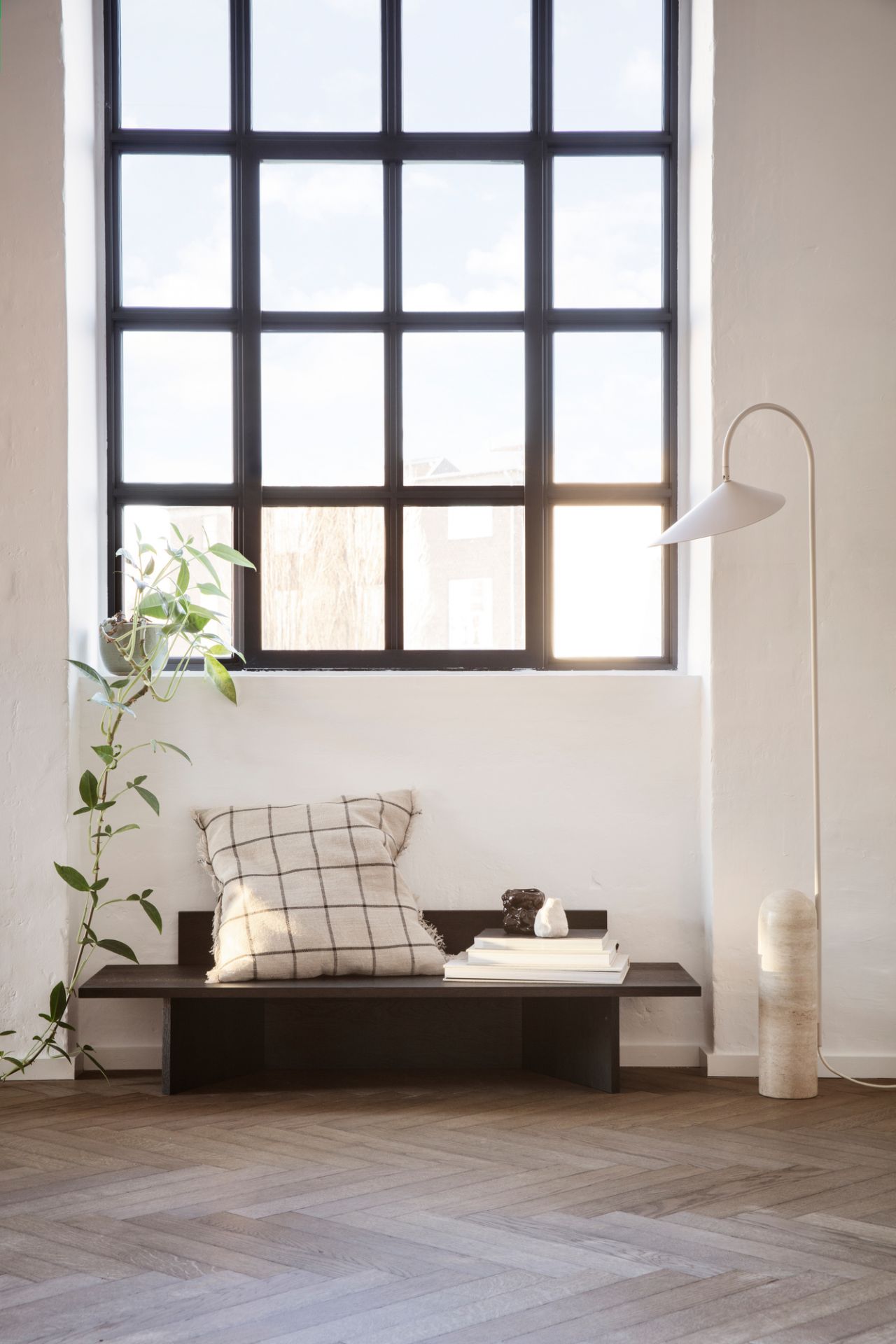 Oblique Bank Eiche natur Ferm Living
