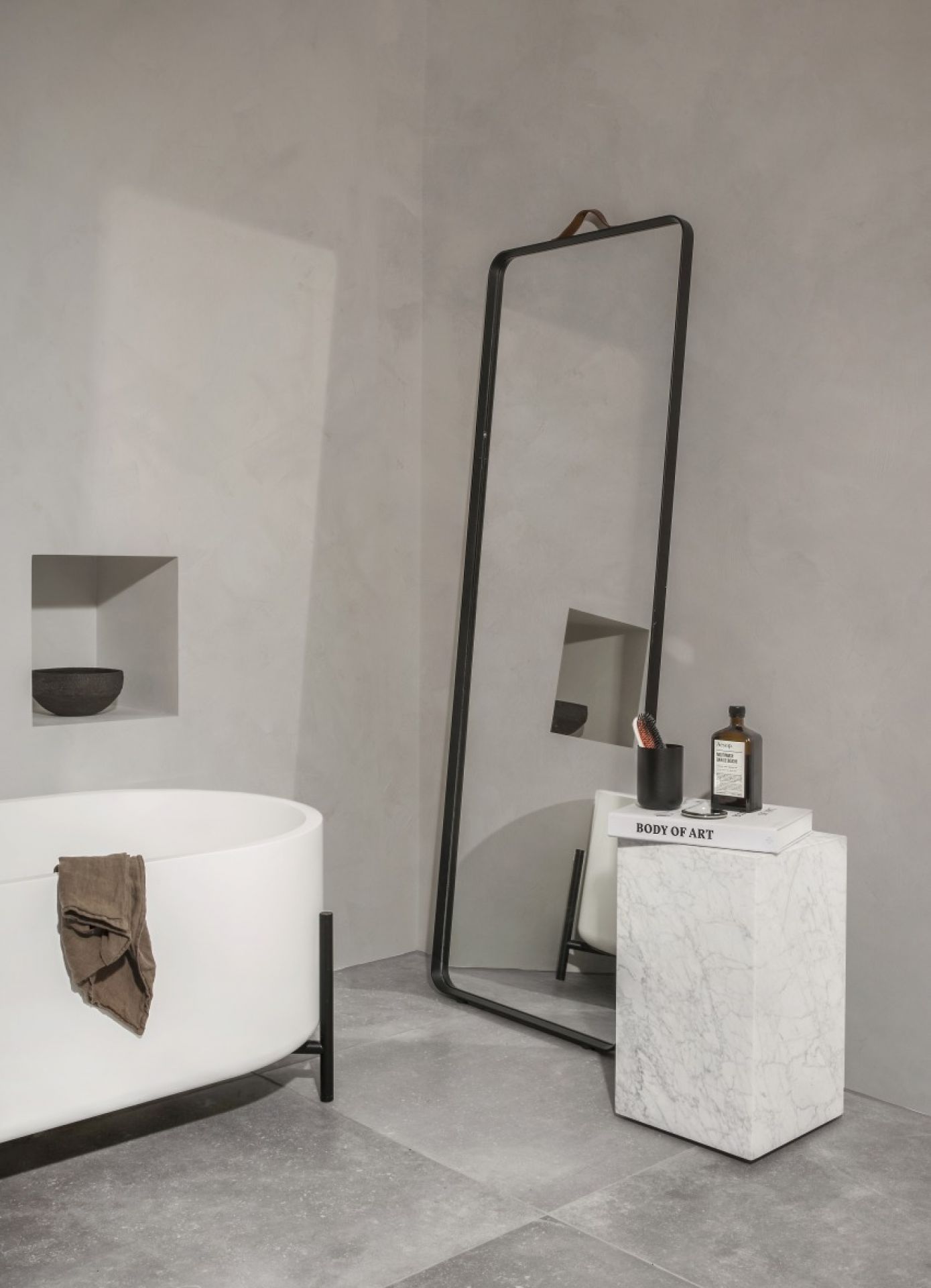 Norm Floor Mirror Wandspiegel Audo