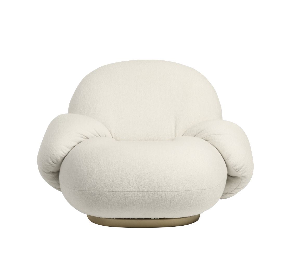 Pacha Lounge Chair Sessel mit Armlehnen Harp 24 Ivory / Perlgold Ohne Drehfuß Gubi