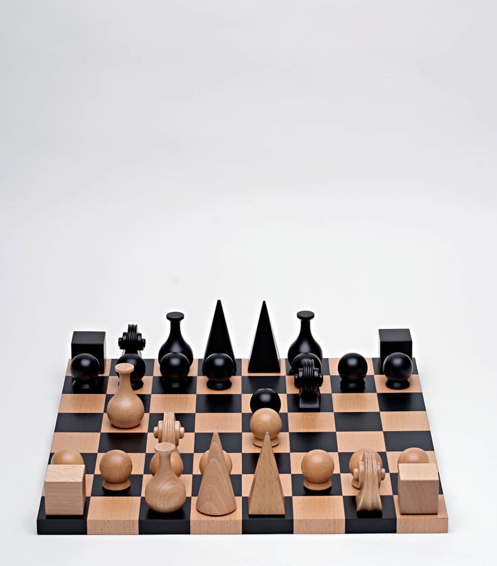 Man Ray Schachspiel Klein & More