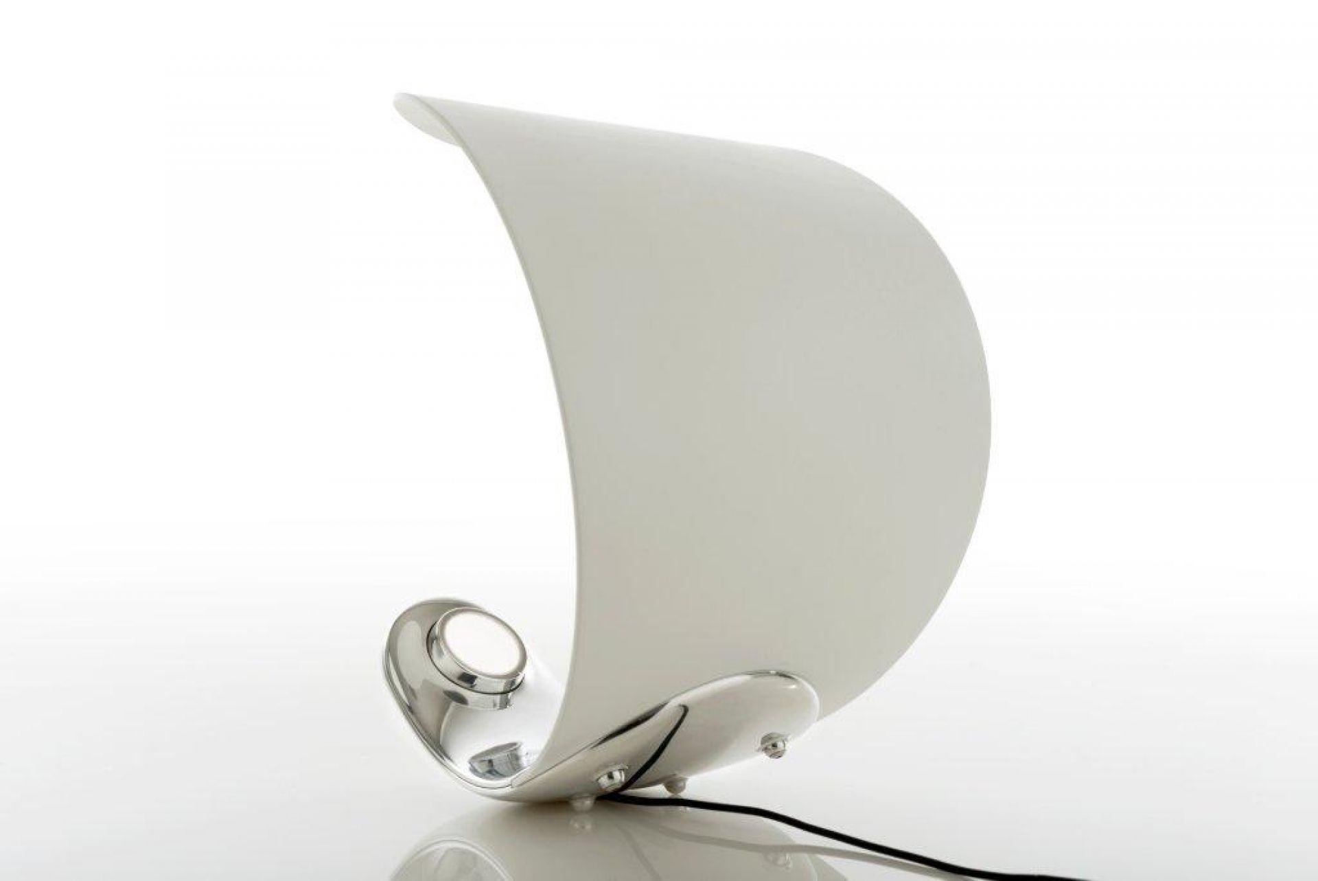 D76 Curl Tischleuchte Luceplan