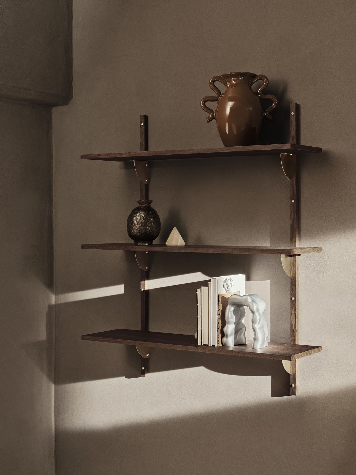 Sector Shelf Triple/Wide Wandregal Ferm Living
