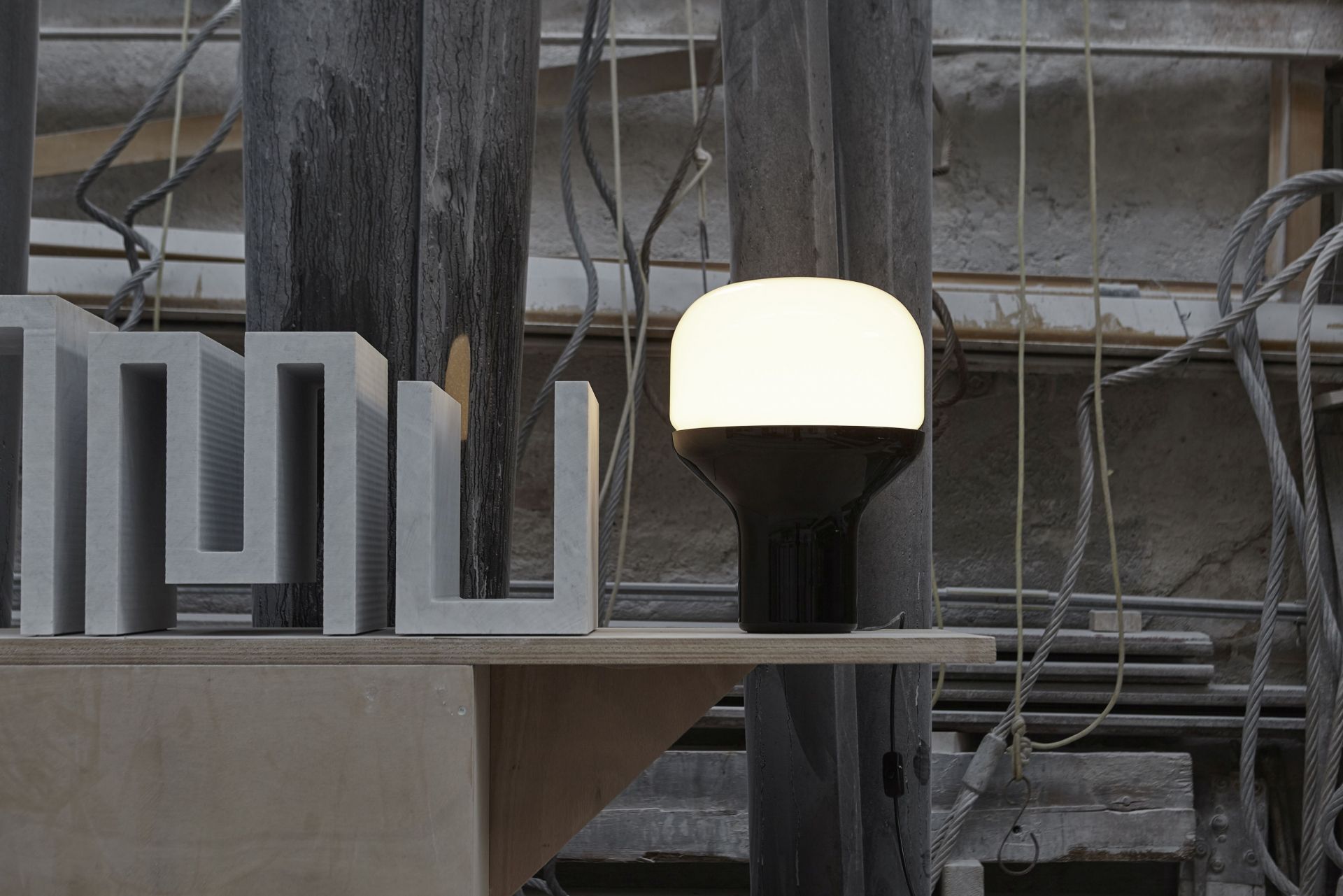 Delux Tischleuchte Martinelli Luce