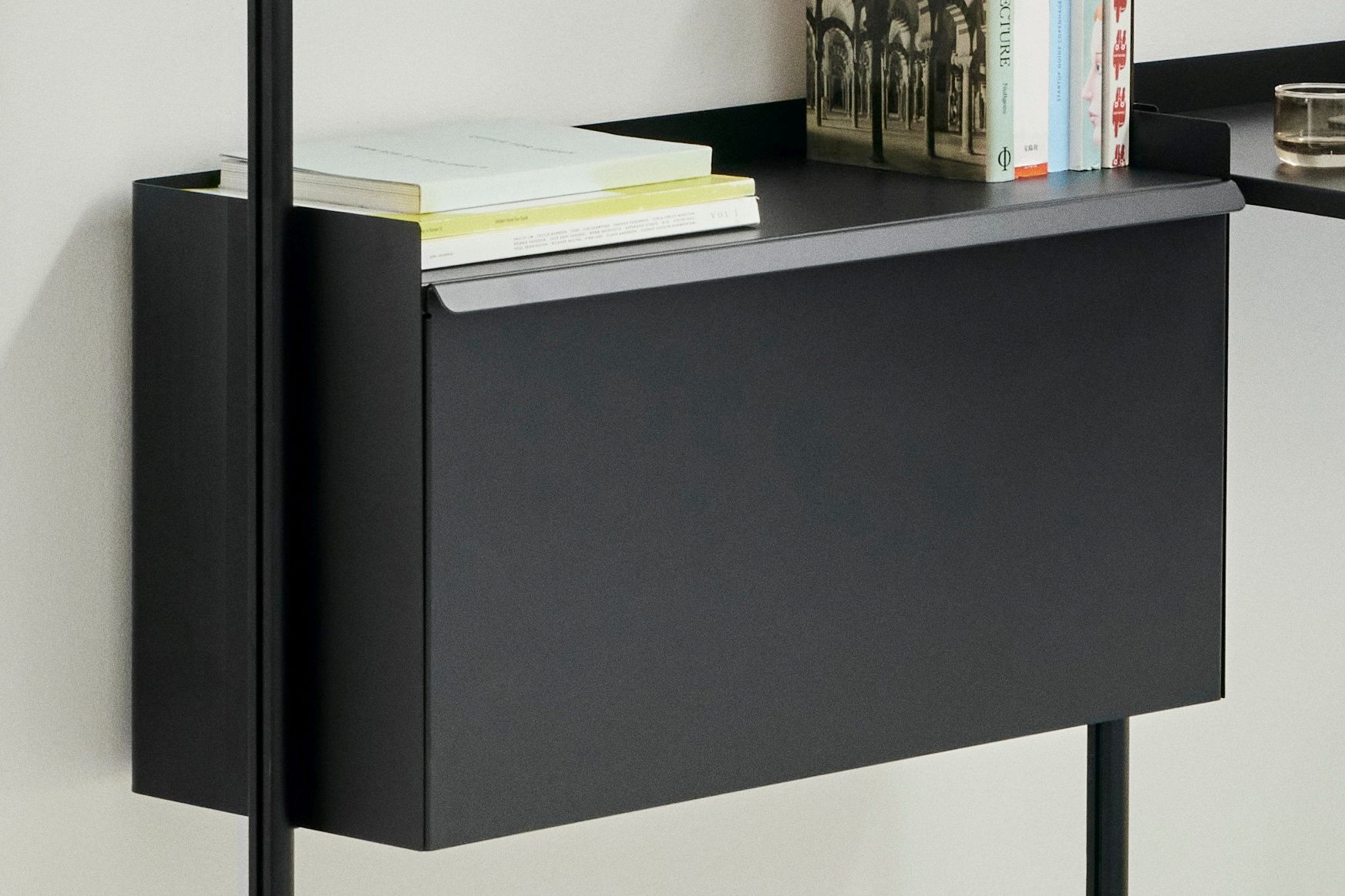 Pier System 1041 1 Column Regal / Garderobe Hay