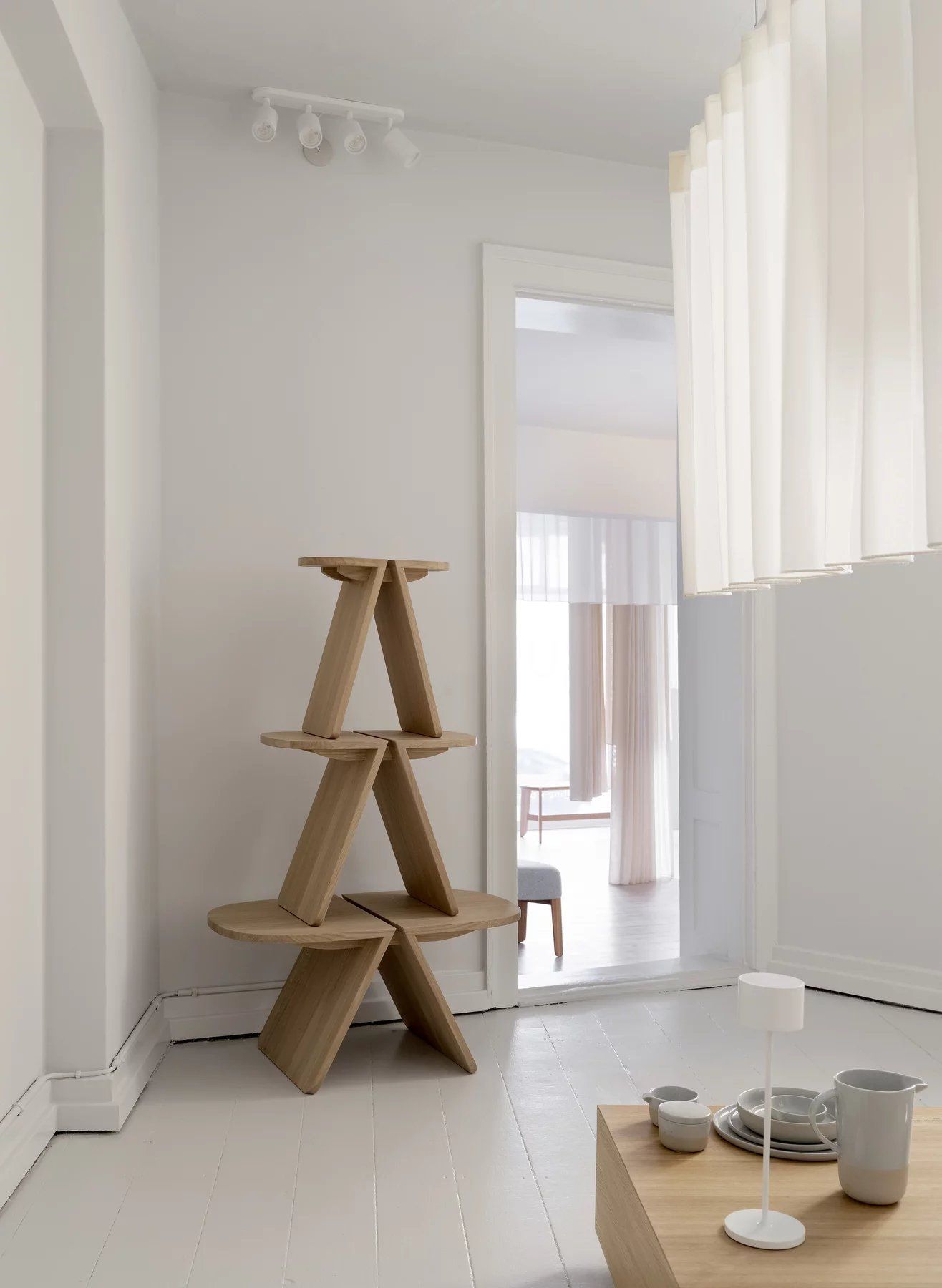 Avio Beistelltisch B 80 x T 43 x H 38 cm Blomus