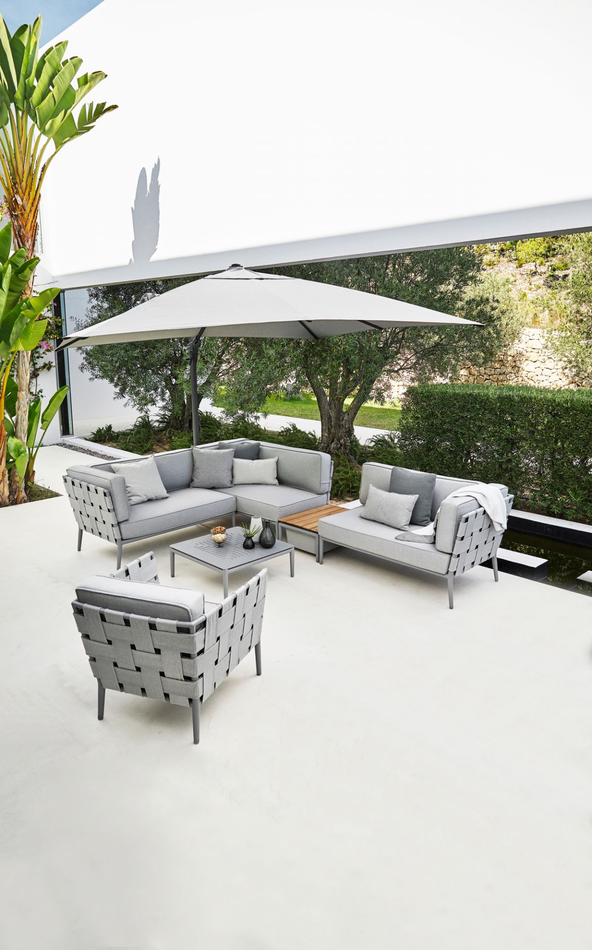 Conic AirTouch Outdoor Loungesessel hellgrau Cane-Line