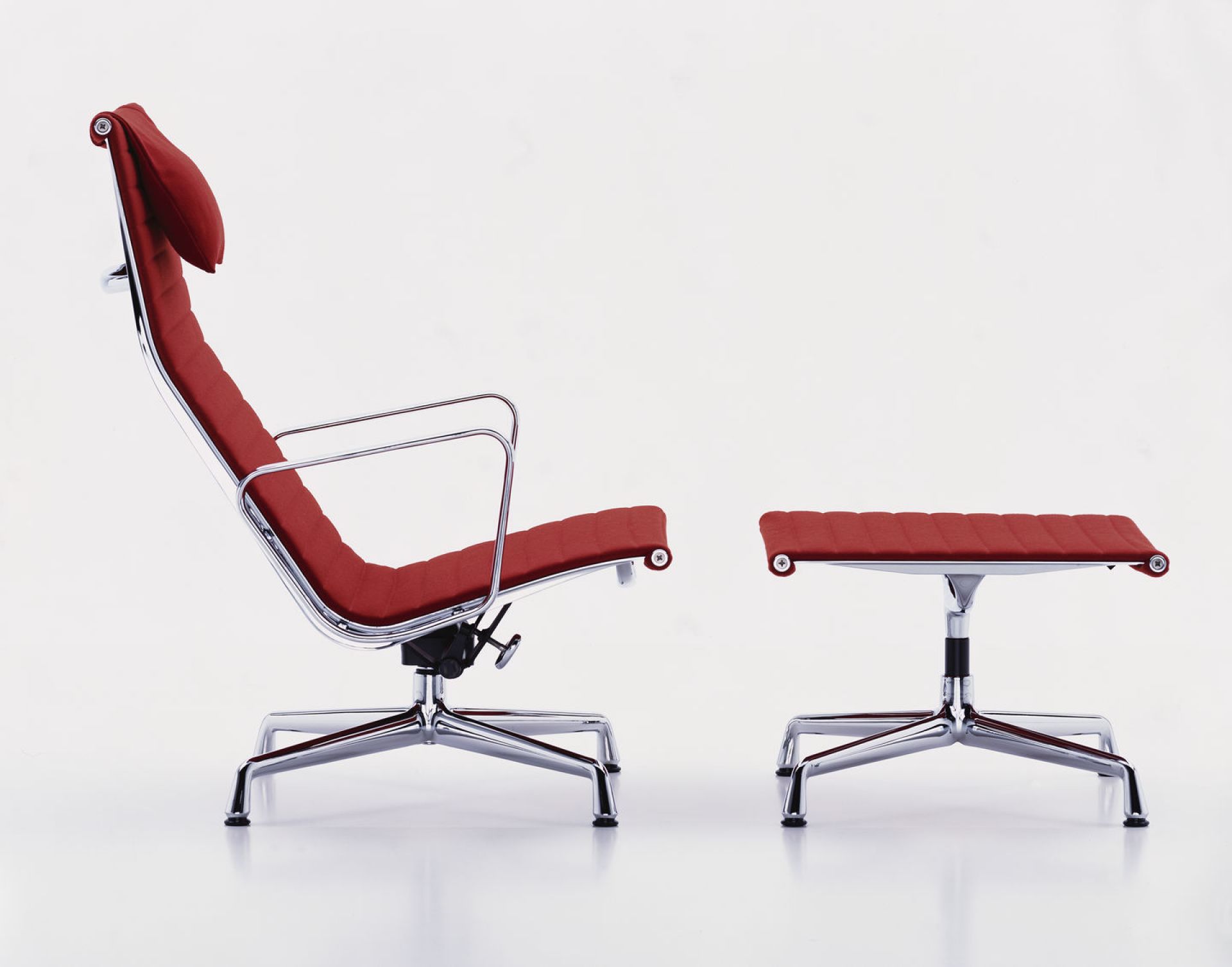 Aluminium Chair EA124 / EA 124 Sessel Vitra