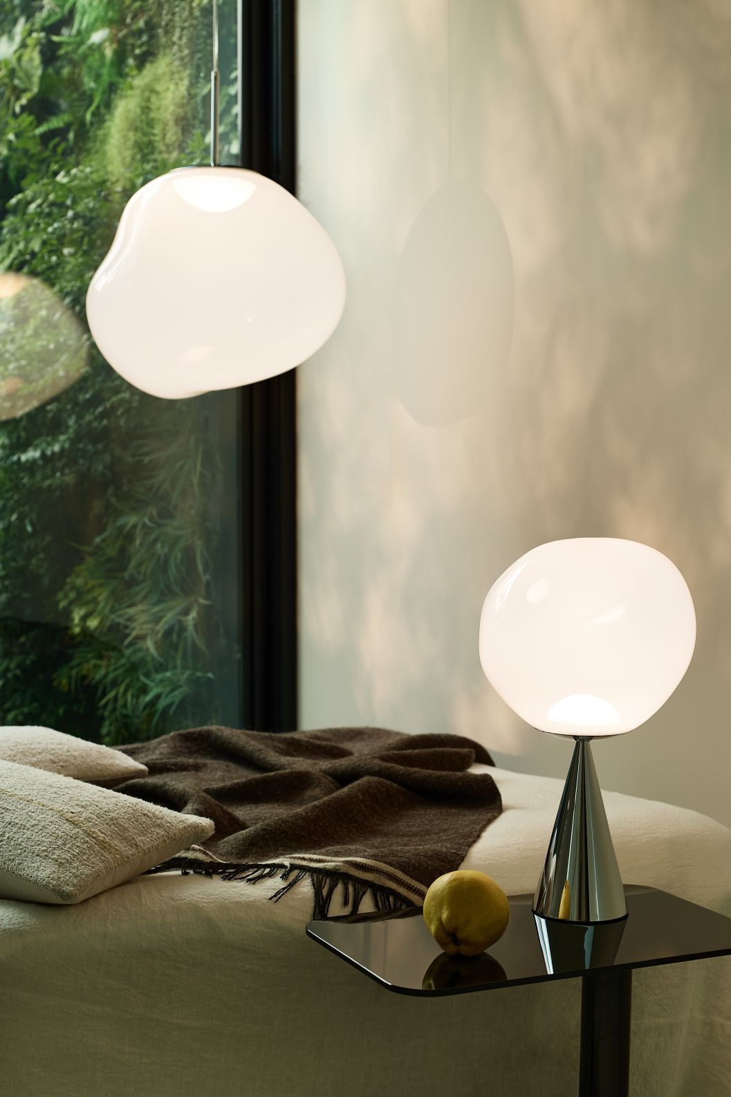 Melt LED Pendelleuchte Opal - Silber Tom Dixon