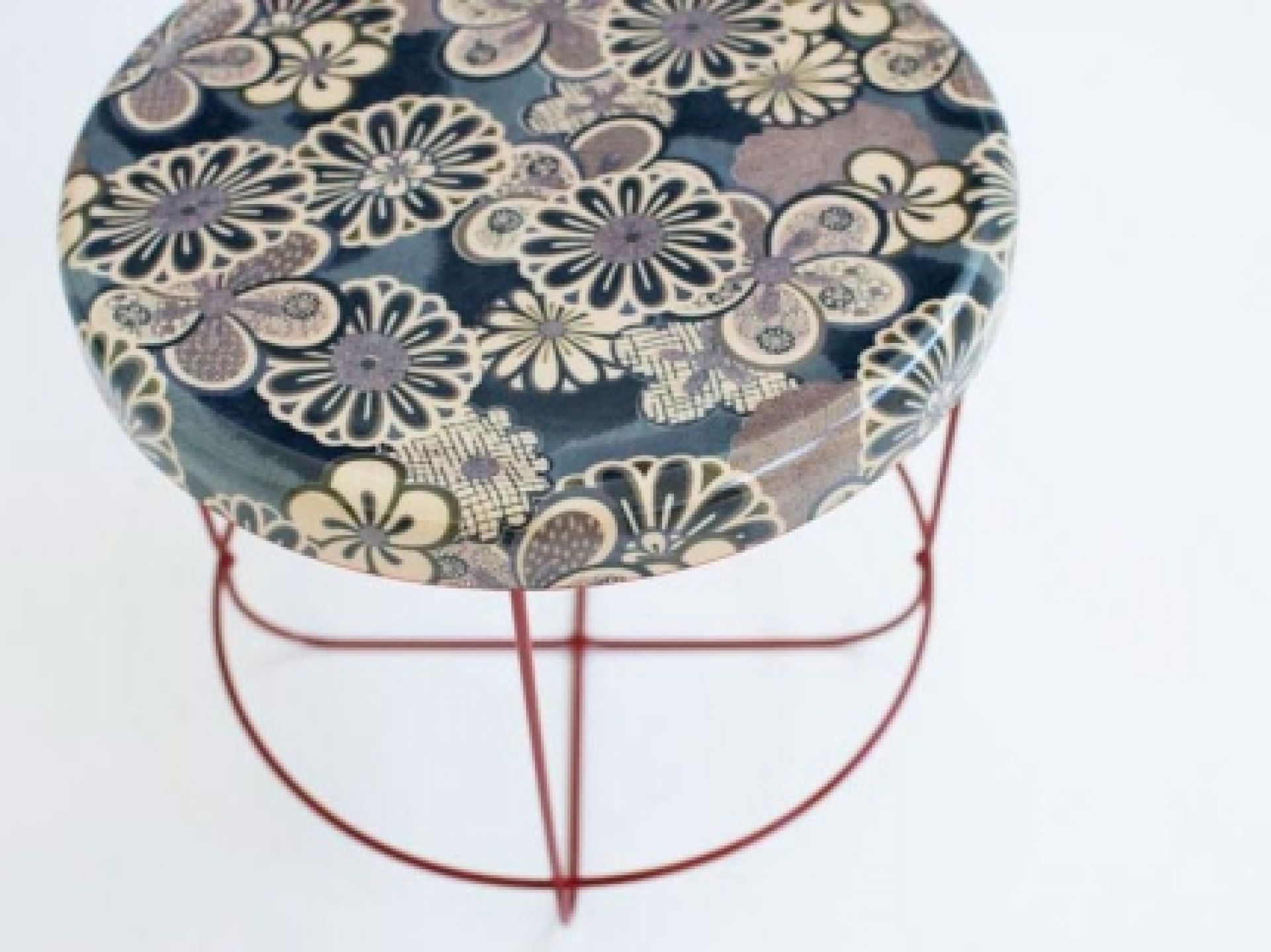 Ukiyo Tisch Moroso