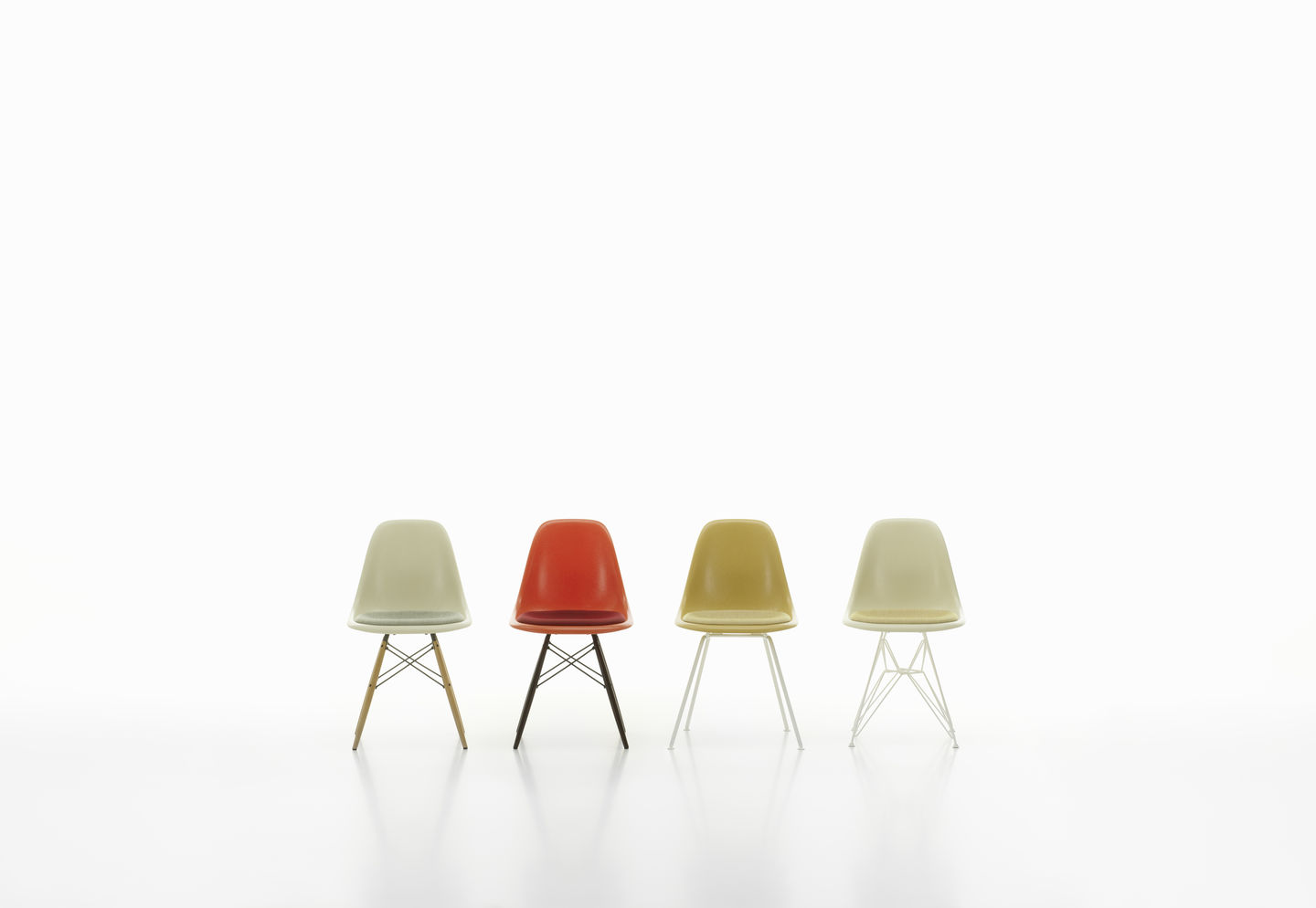 Eames Fiberglass Chair DSR Stuhl mit Sitzpolster Vitra