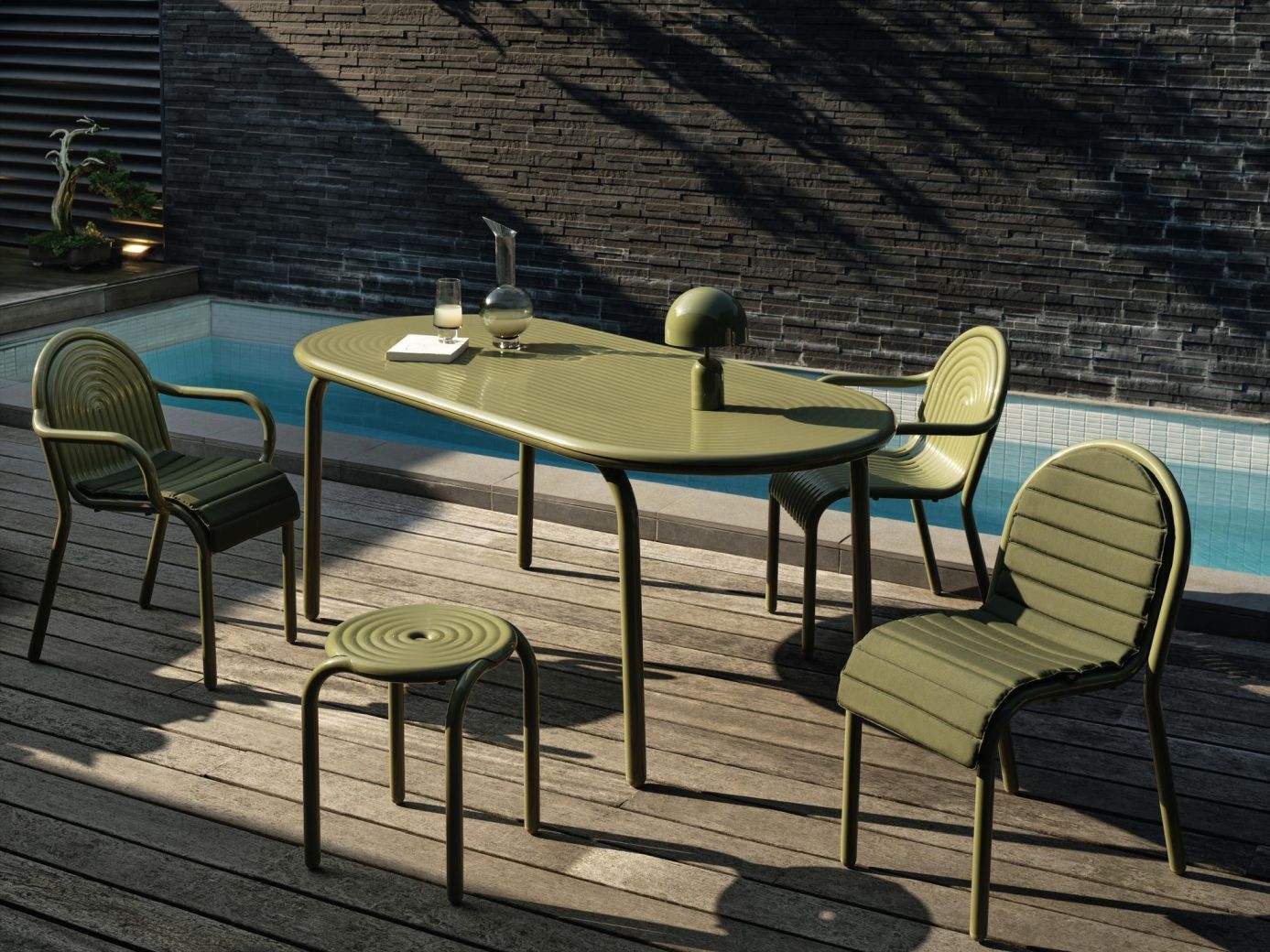 Groove Outdoor Stuhl Putty Tom Dixon