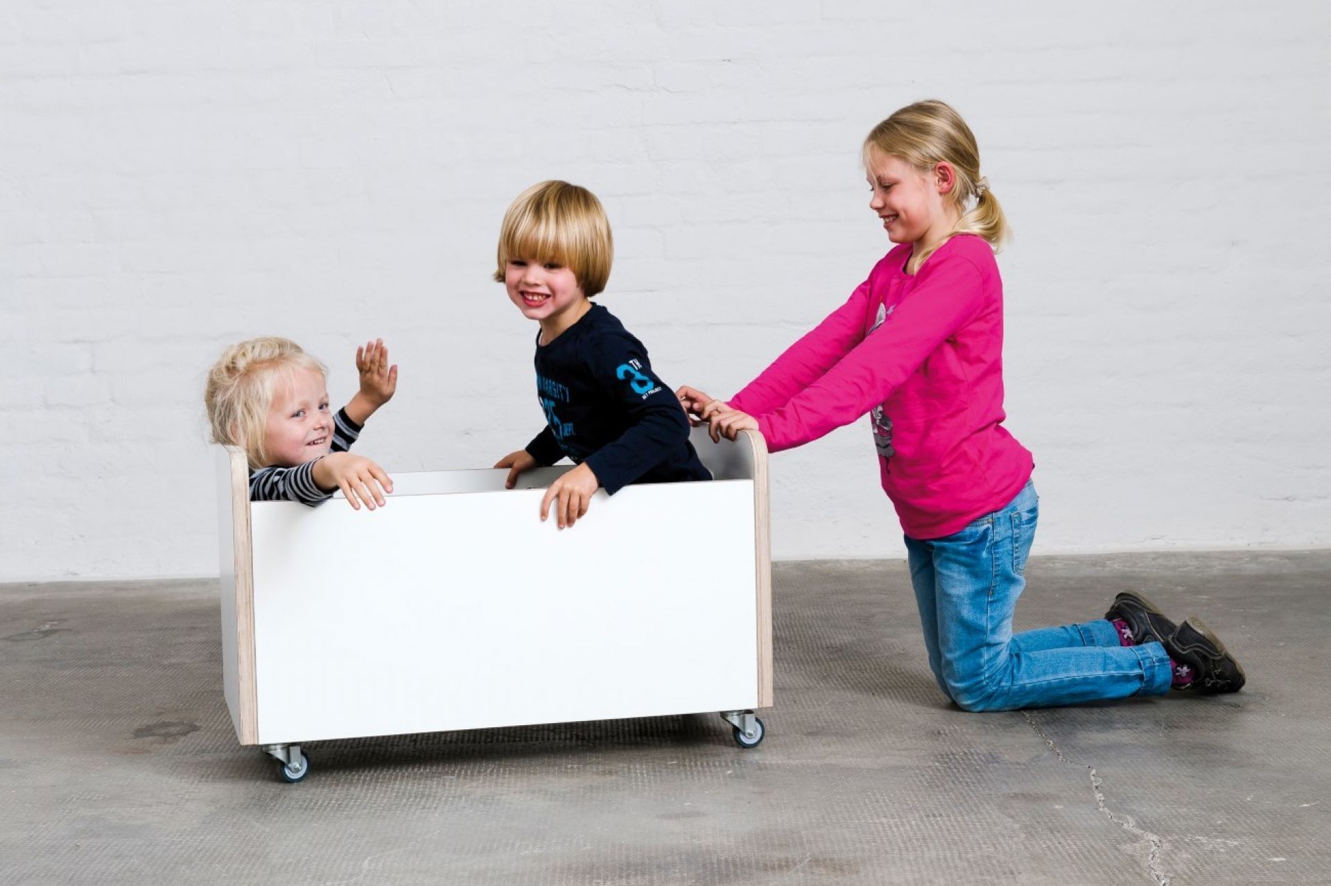 Growing Table Rolling Box Truhe Pure Position