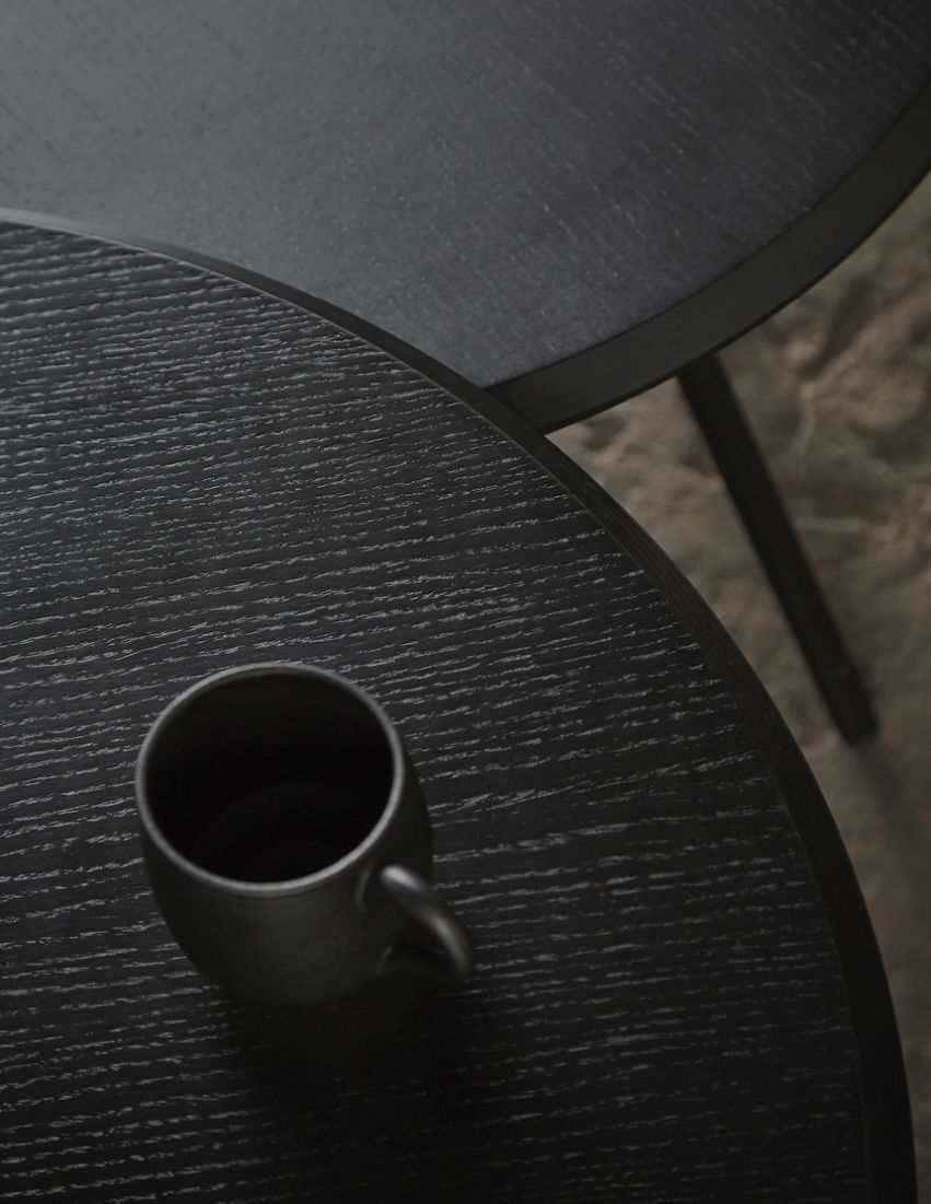 Soround Side Table Beistelltisch Ø45 x H49 cm Eiche Schwarz Woud EINZELSTÜCK