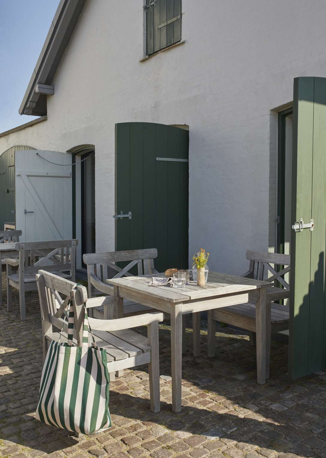 Drachmann Table Esstisch Outdoor Skagerak by Fritz Hansen 