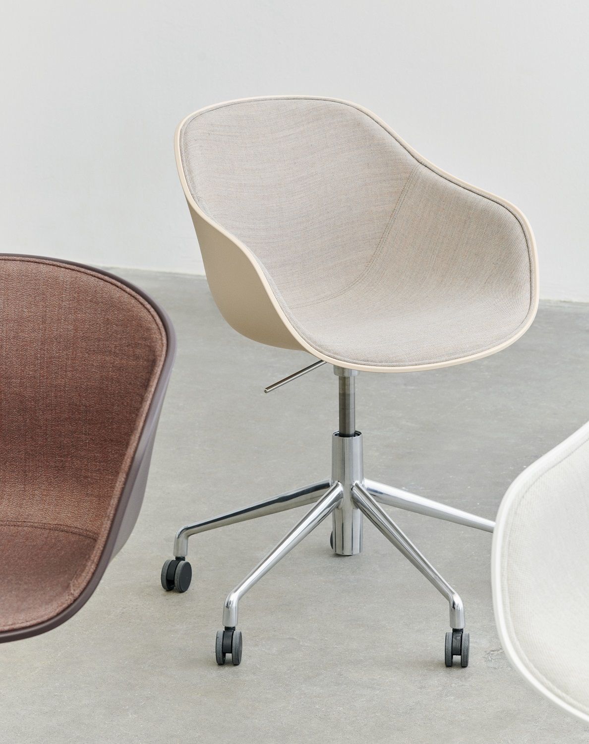 About a Chair AAC252 / AAC 252 Stuhl Hay