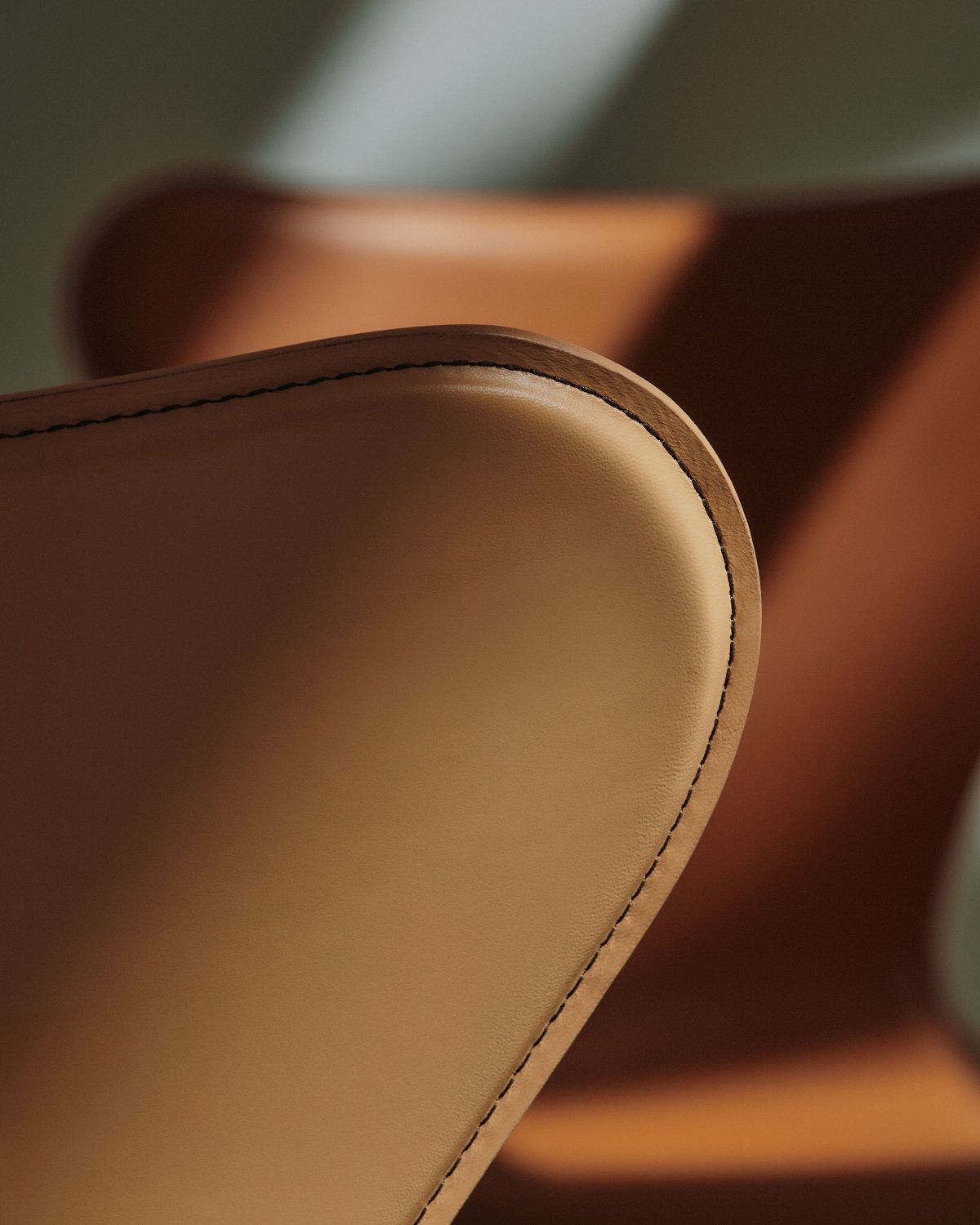 Siebener / Serie 3107 Tailored Stuhl Fritz Hansen