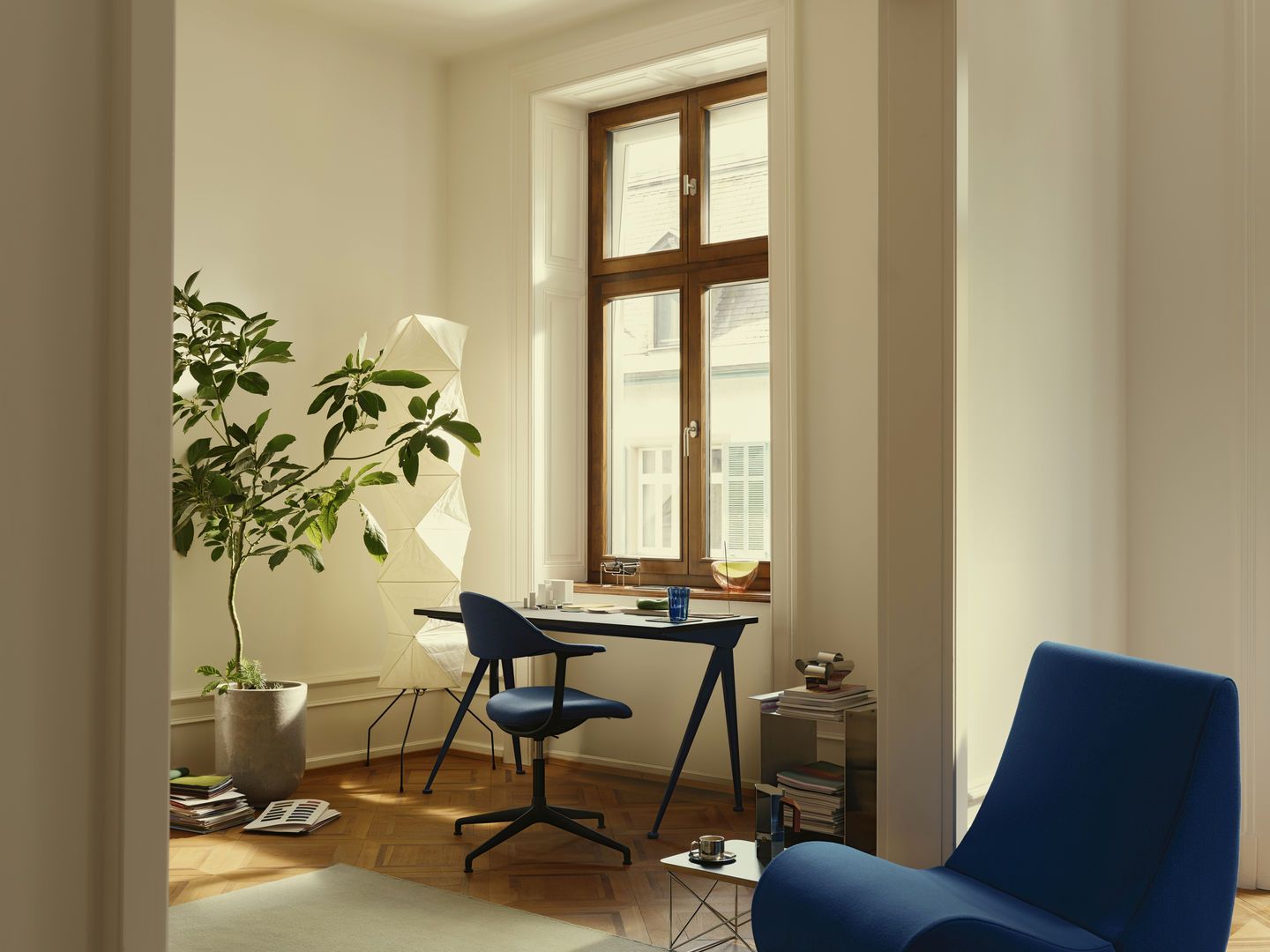 Mynt Rücken und Sitz Kunststoff Bürodrehstuhl Vitra