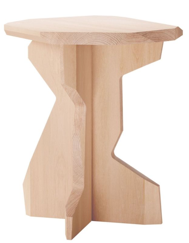 Fels Hocker aus Eiche, gewachst und weiß pigmentiert, modernes Design für Wohnraum.