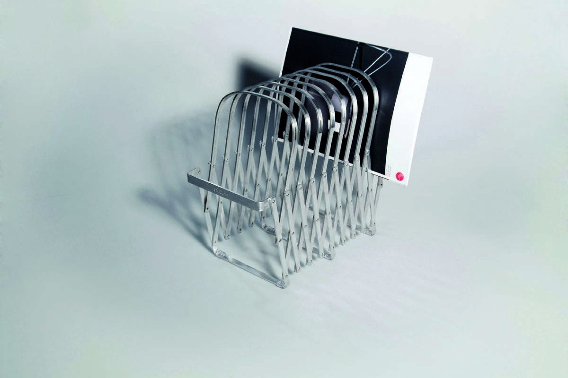 Collator Zeitungsständer Radius