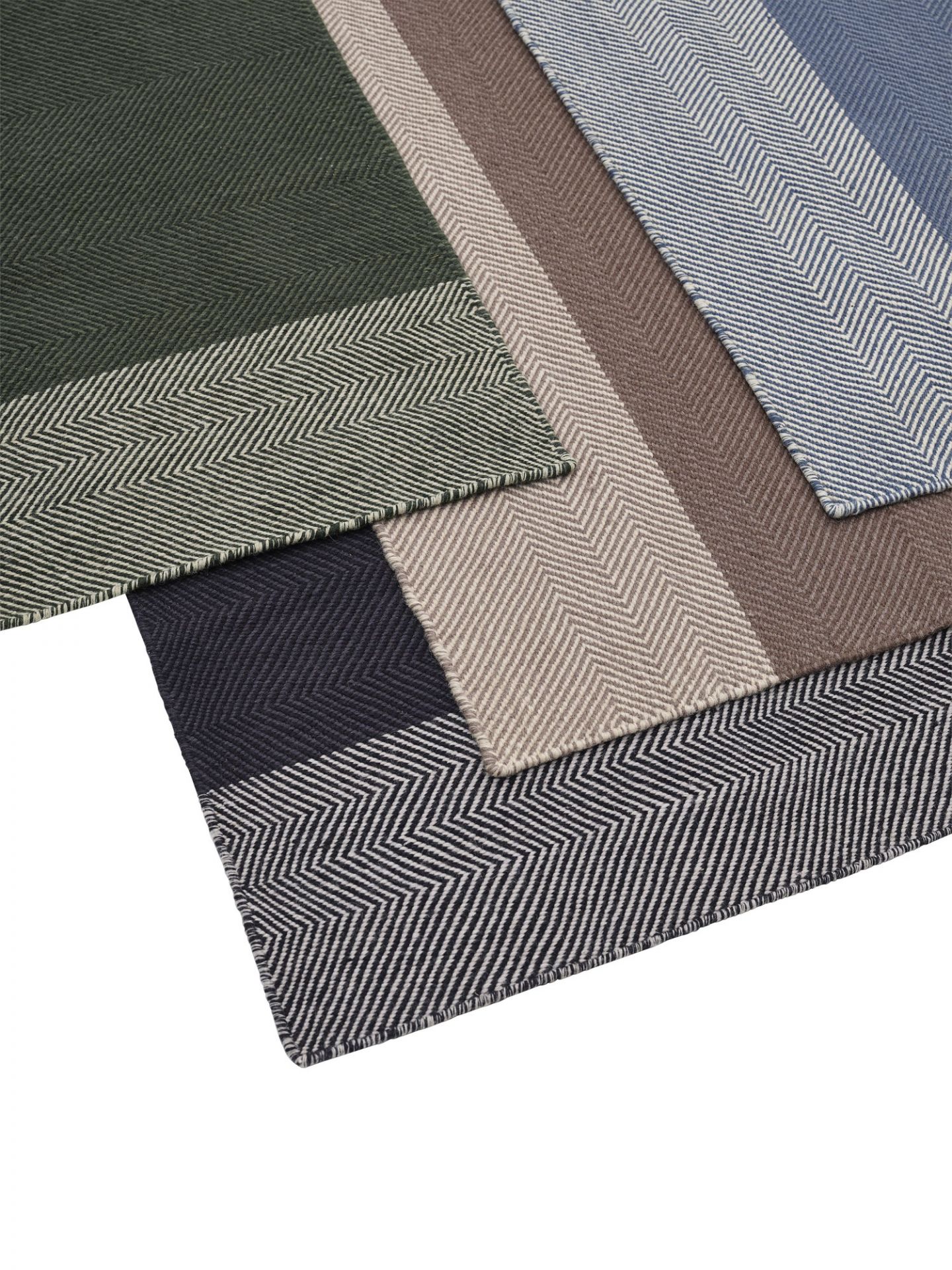 Varjo Rug Teppich Muuto