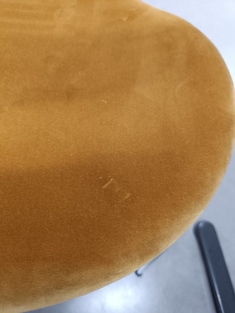 Series 7 3107 Velvet Chair Stuhl Vollpolster Samt Ochre/Chrom Fritz Hansen EINZELSTÜCKE