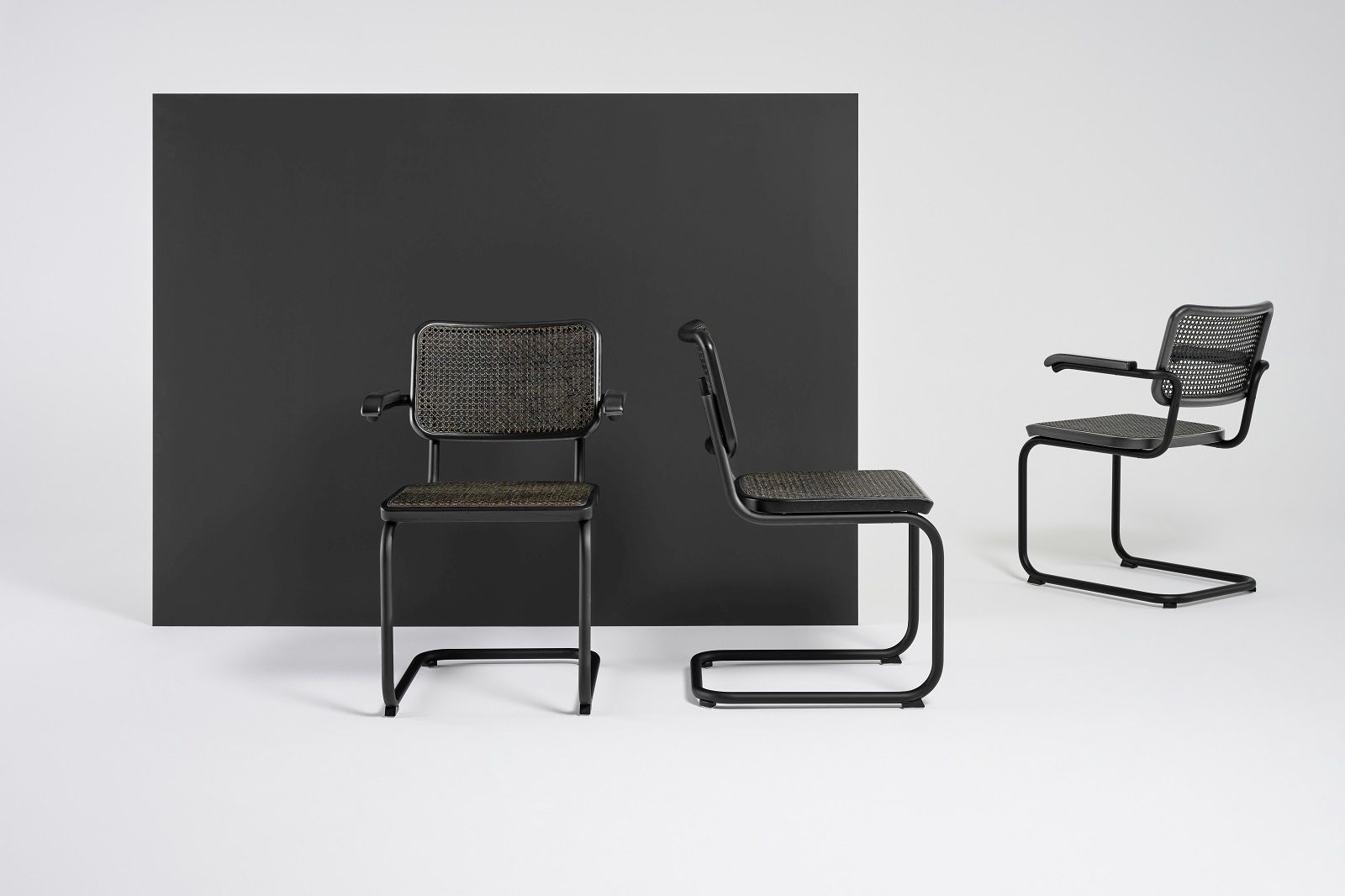 S 32 V Stahlrohr Klassiker Freischwinger Thonet