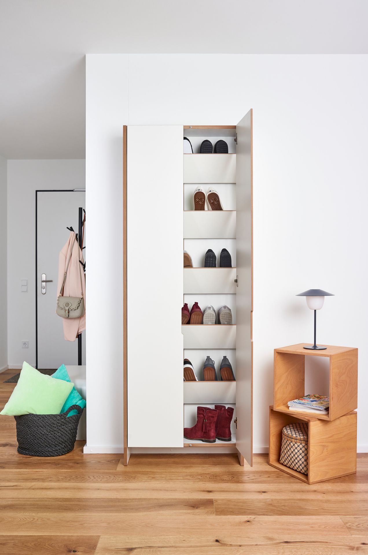 Flachmann Schuhschrank Tojo