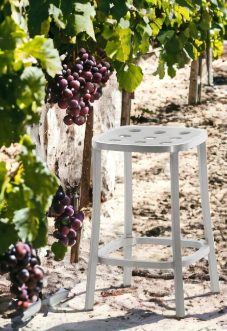 1 Inch All Aluminium Counter Stool Emeco