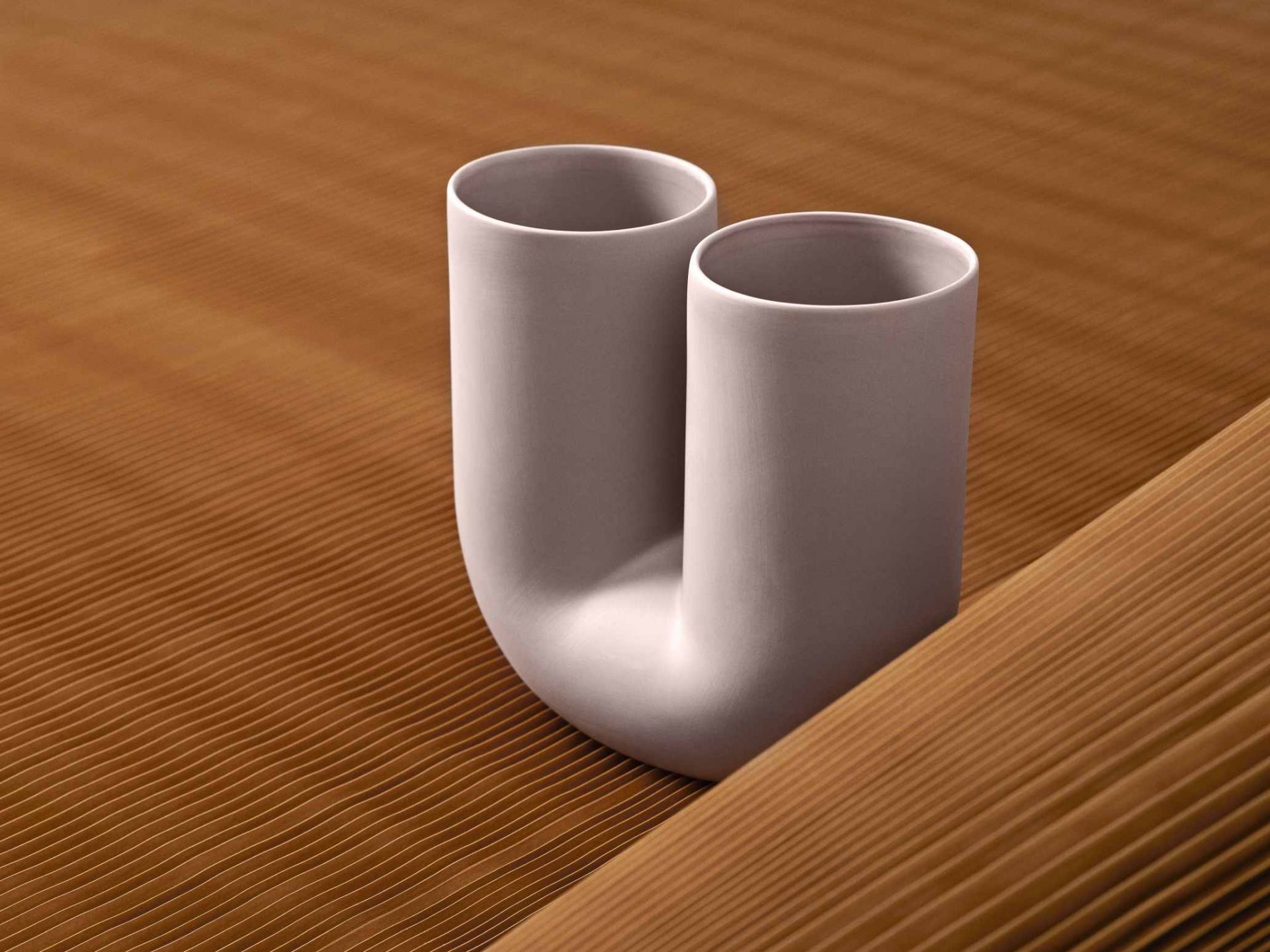Kink Vase Dusty lilac Muuto EINZELSTÜCK