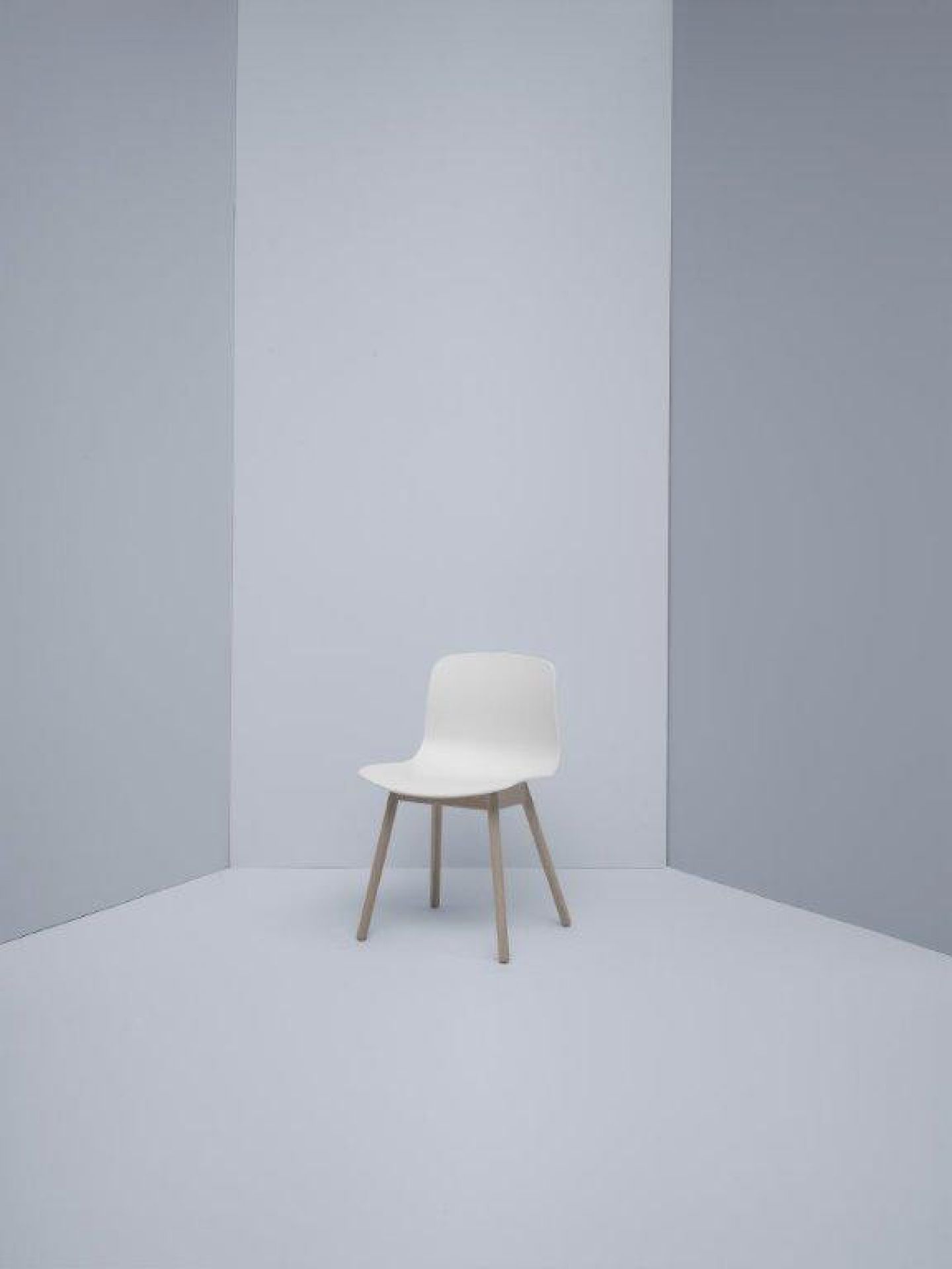 About a Chair AAC12 / AAC 12 Stuhl Hay About a Chair AAC12 / AAC 12 Stuhl Hay