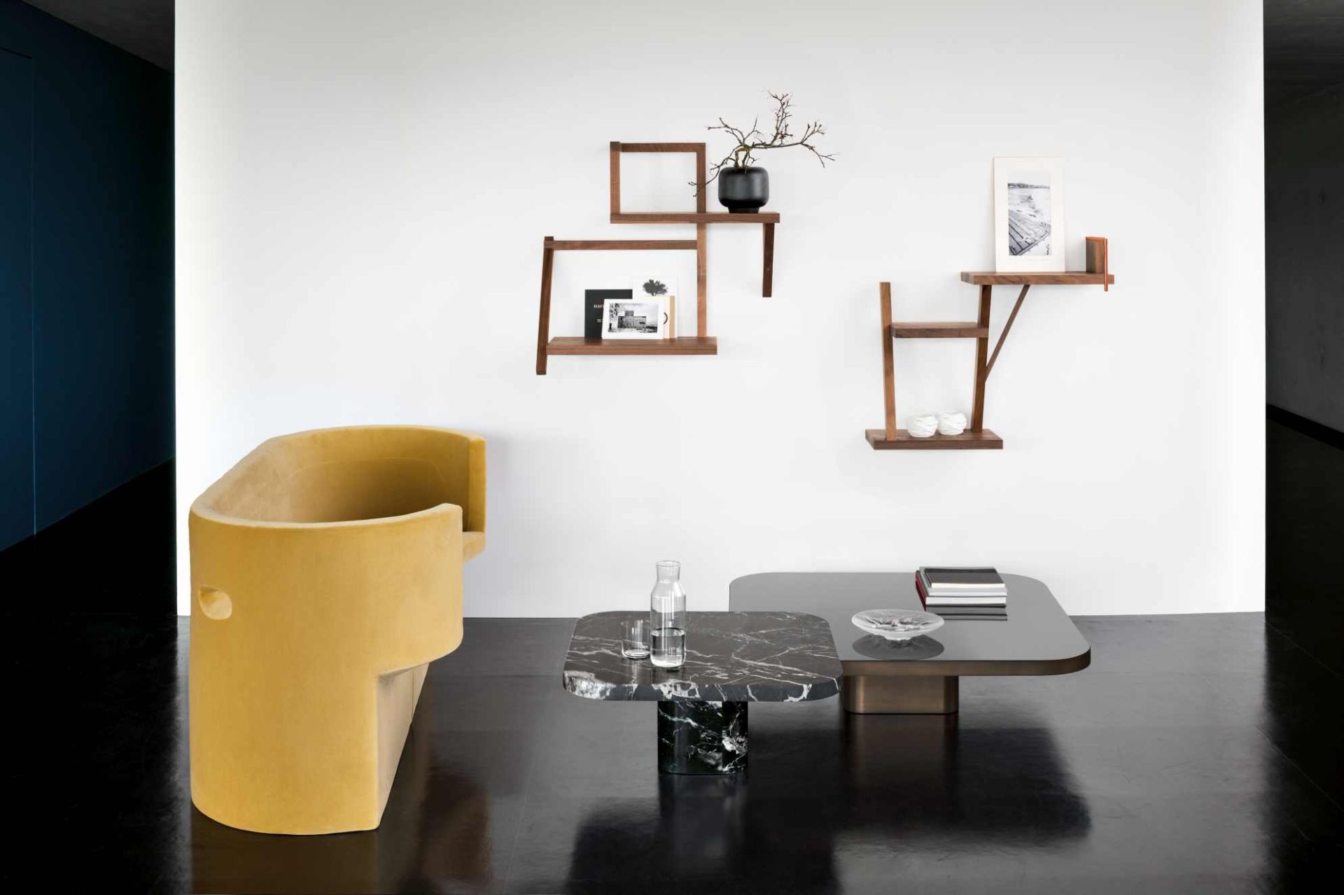 Bow Coffee Table Couchtisch No. 4 ClassiCon 