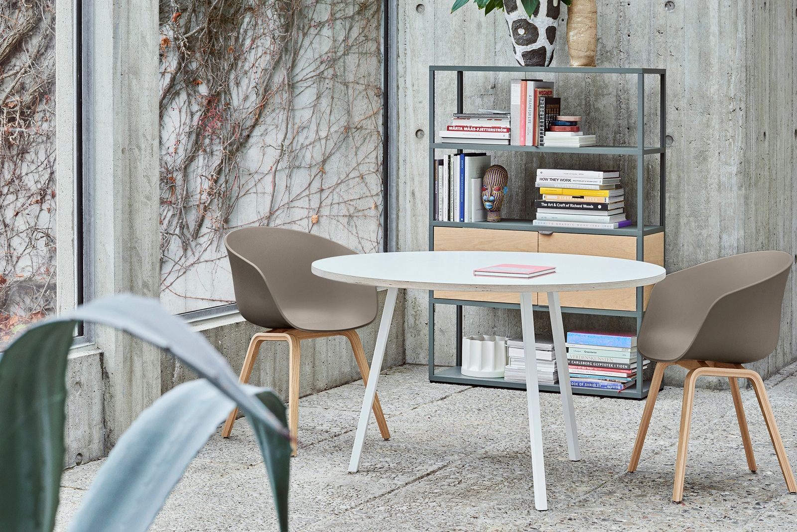 Loop Stand Table Round Tisch / Esstisch Ø120 Hay