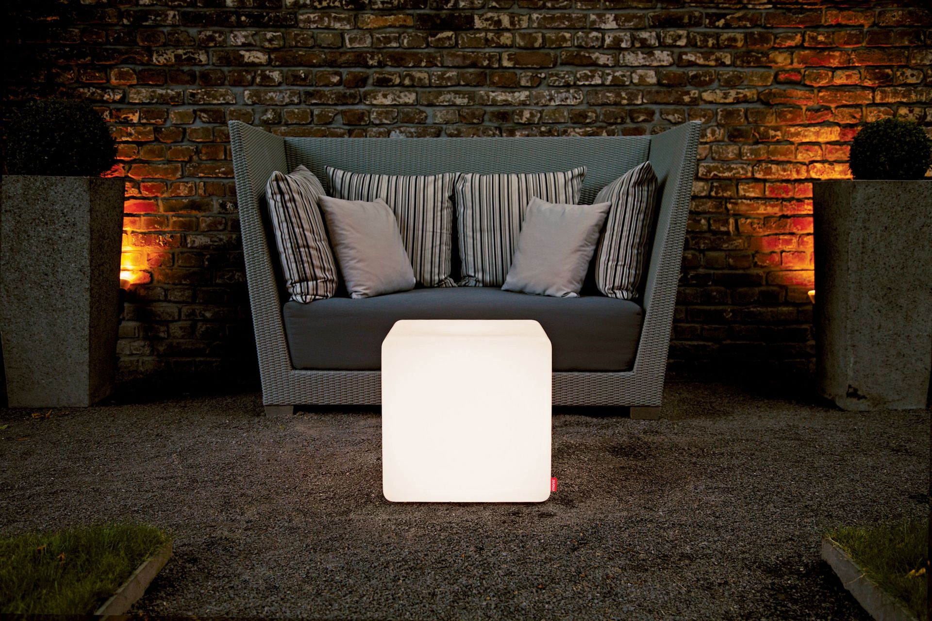 CUBE Outdoor Hocker & Beistelltisch Moree