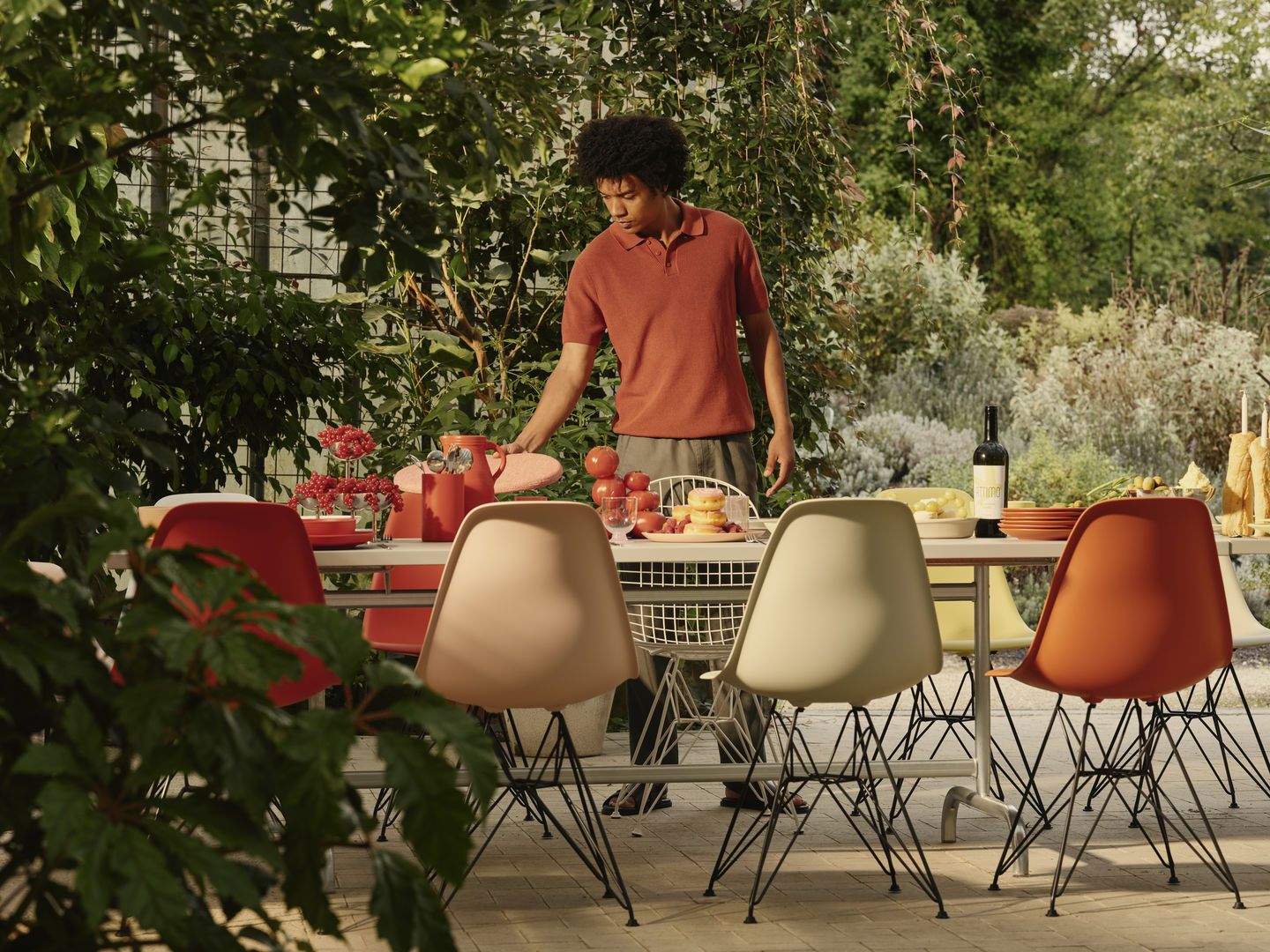 Eames Plastic Side Chair DSR Stuhl Vitra