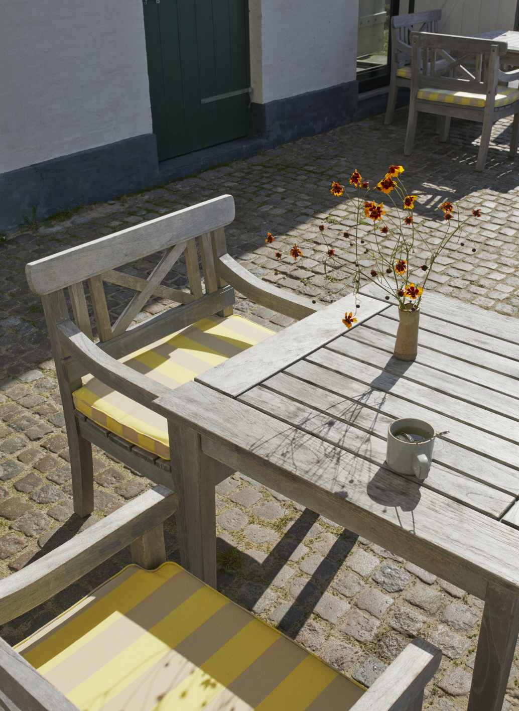 Drachmann Table Esstisch Outdoor Skagerak by Fritz Hansen 