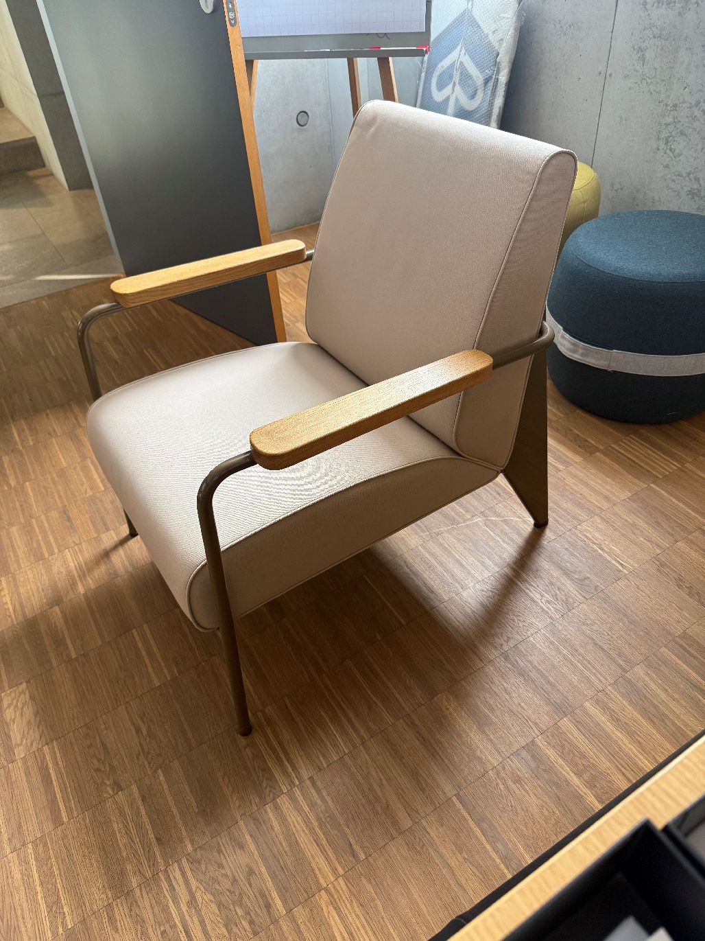 Fauteuil De Salon Sessel Vitra AUSSTELLUNGSSTÜCK / GRBRAUCHTMÖBEL