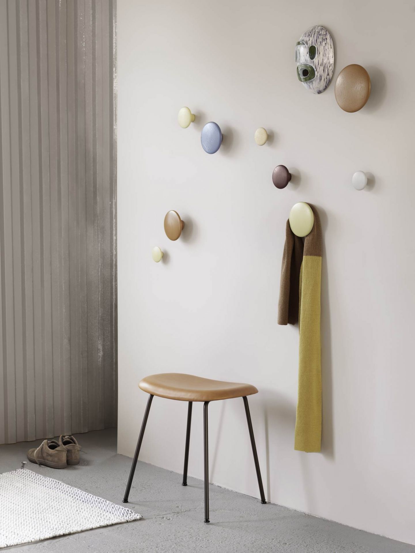 The Dots Large Holz WEISS Garderobenhaken Muuto EINZELSTÜCKE 